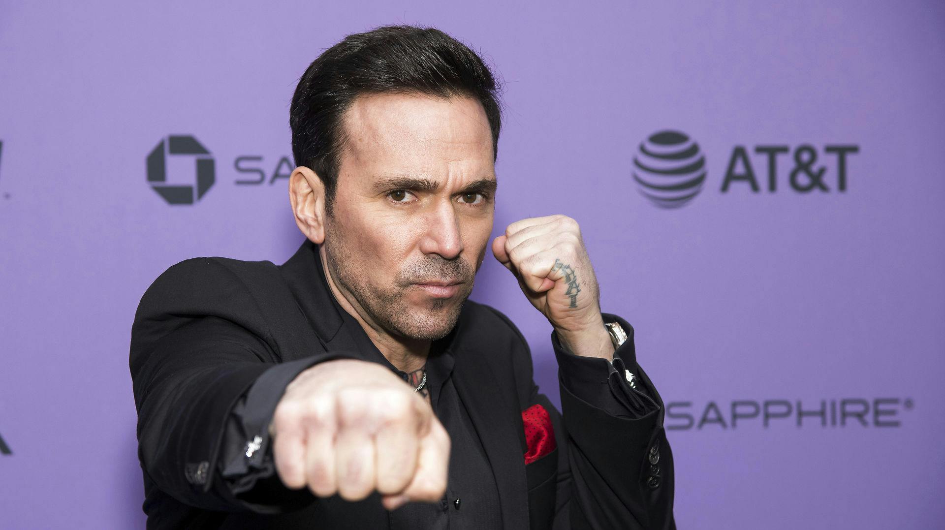Jason David Frank efterlader sig sine fire børn.