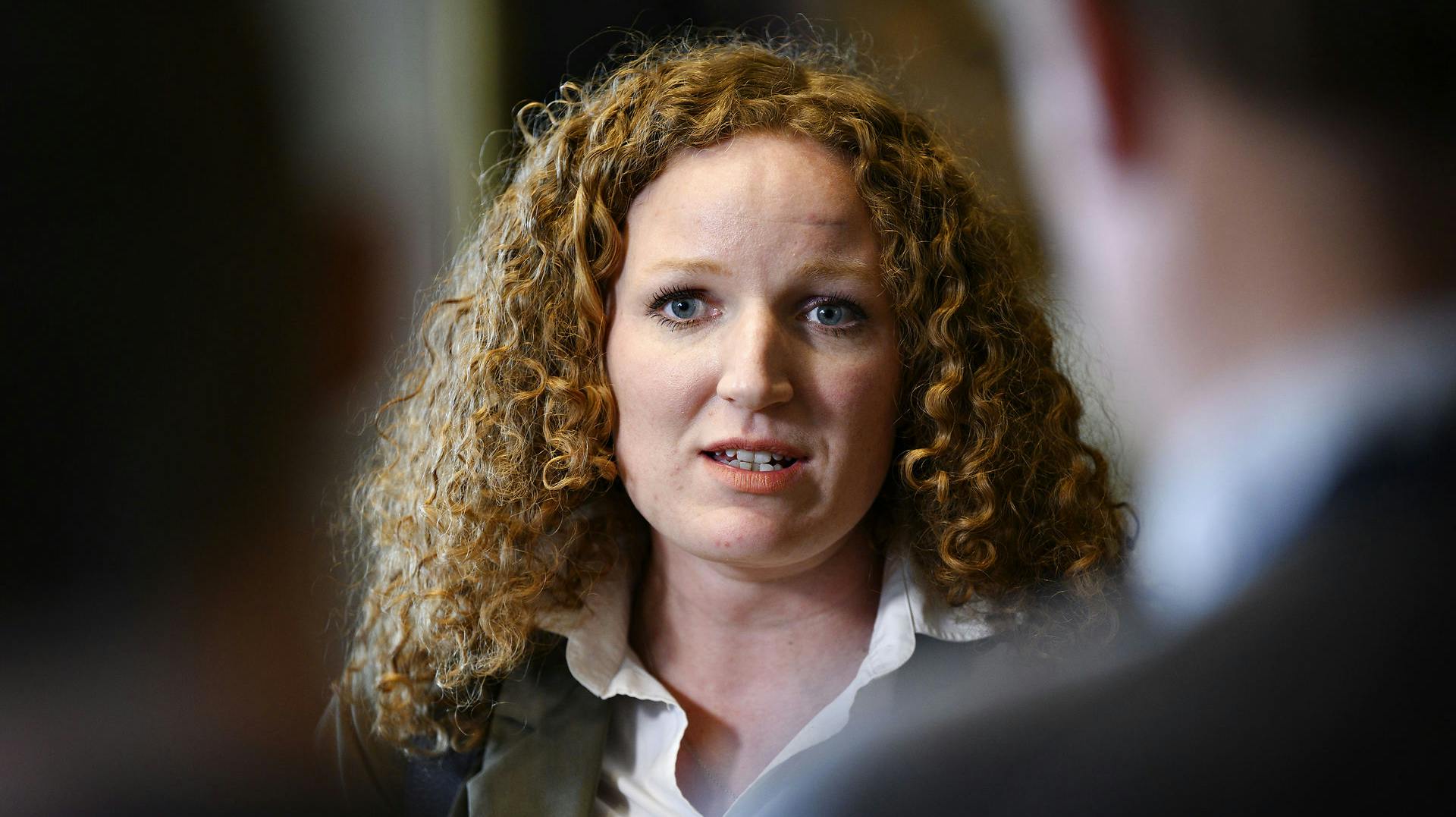 Rosa Lund fortæller, at hun tager orlov fra Folketinget.