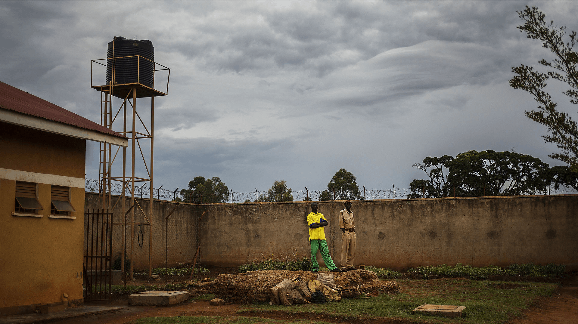 I Uganda kan de ansatte i landets fængslet glemme alt om at følge med i VM på arbejdet.