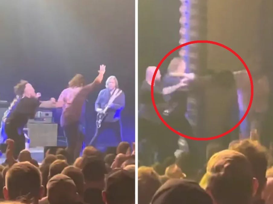 Her bliver fan tæsket med guitar af vred rockstjerne.
