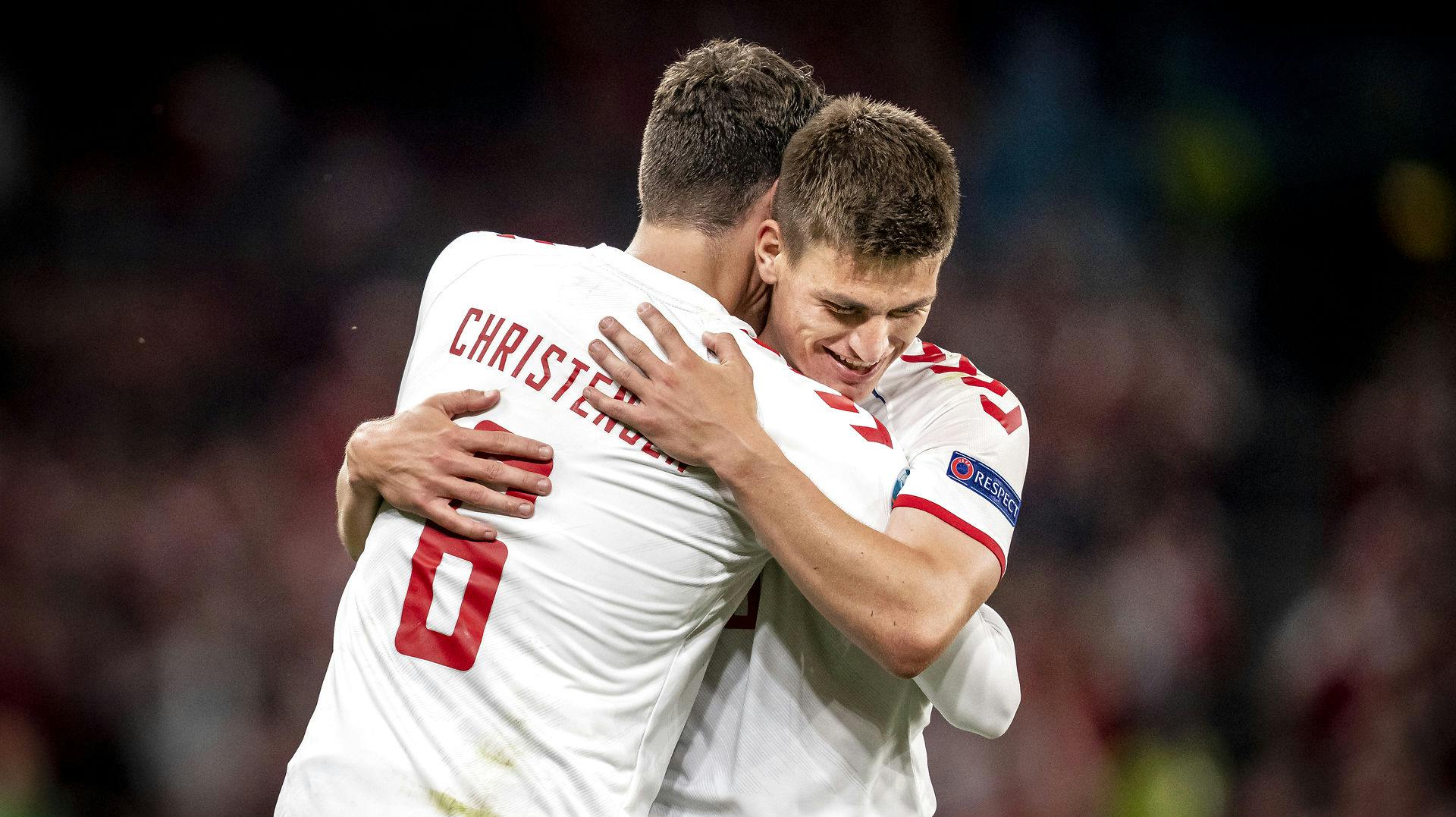 Andreas 'AC' Christensen sad på fødestuen og så landskampen, sidst Danmark mødte Frankrig.