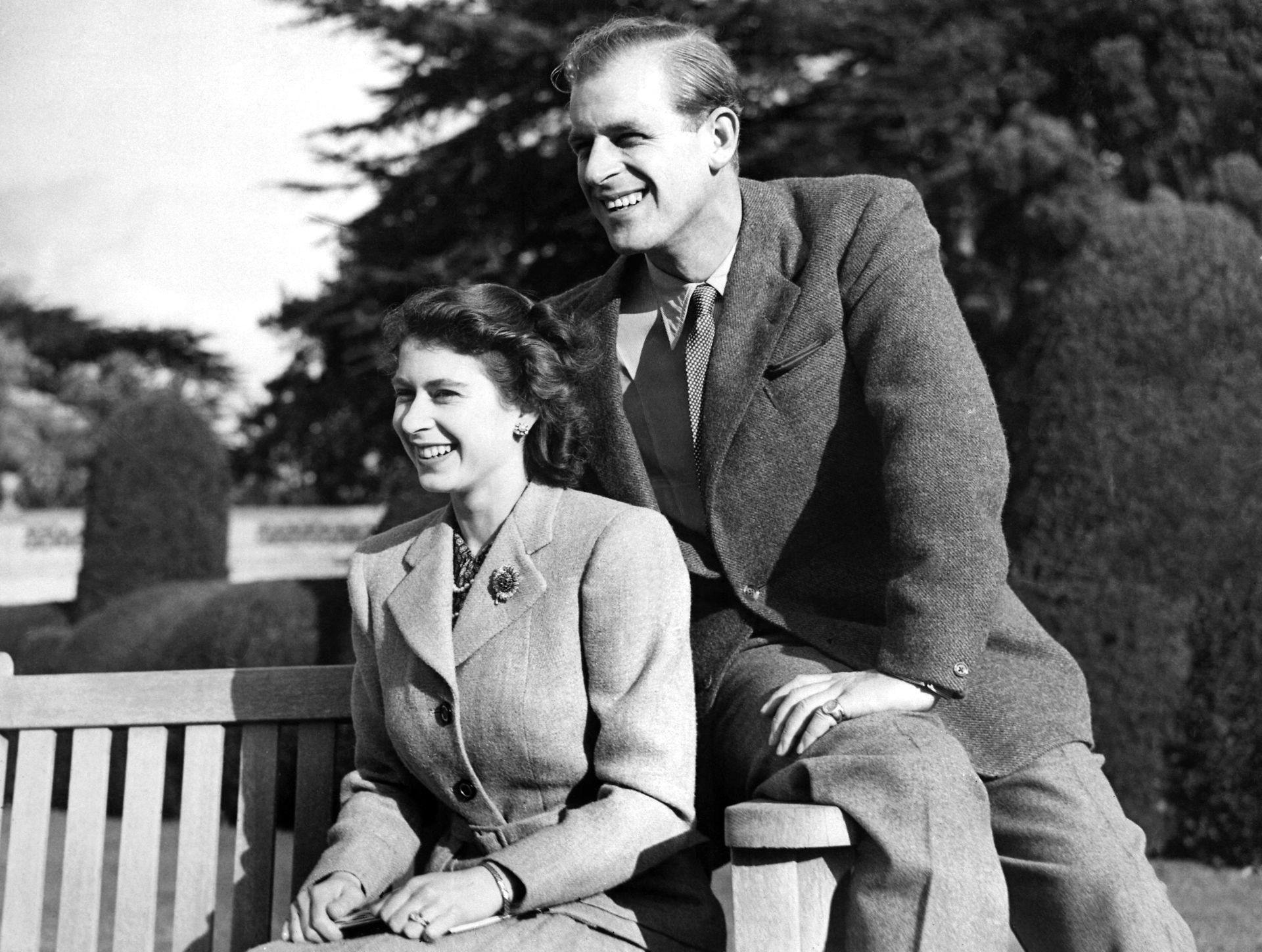 Elizabeth og hendes mand Philip i 1947.
