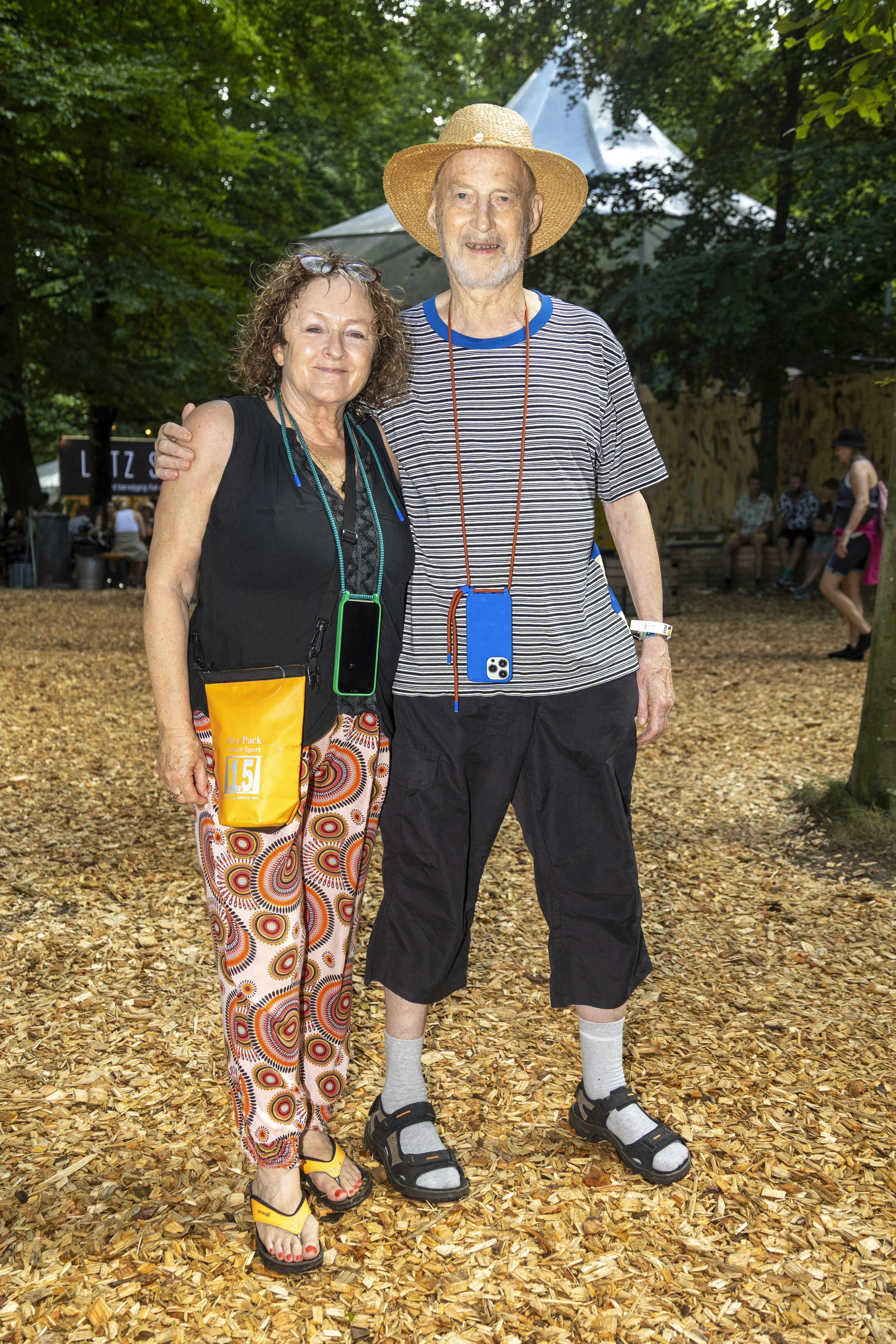 Stig Hoffmeyer med hustruen Kirsten Lehfeldt i sommer, hvor de begge deltog i SmukFest.&nbsp;
