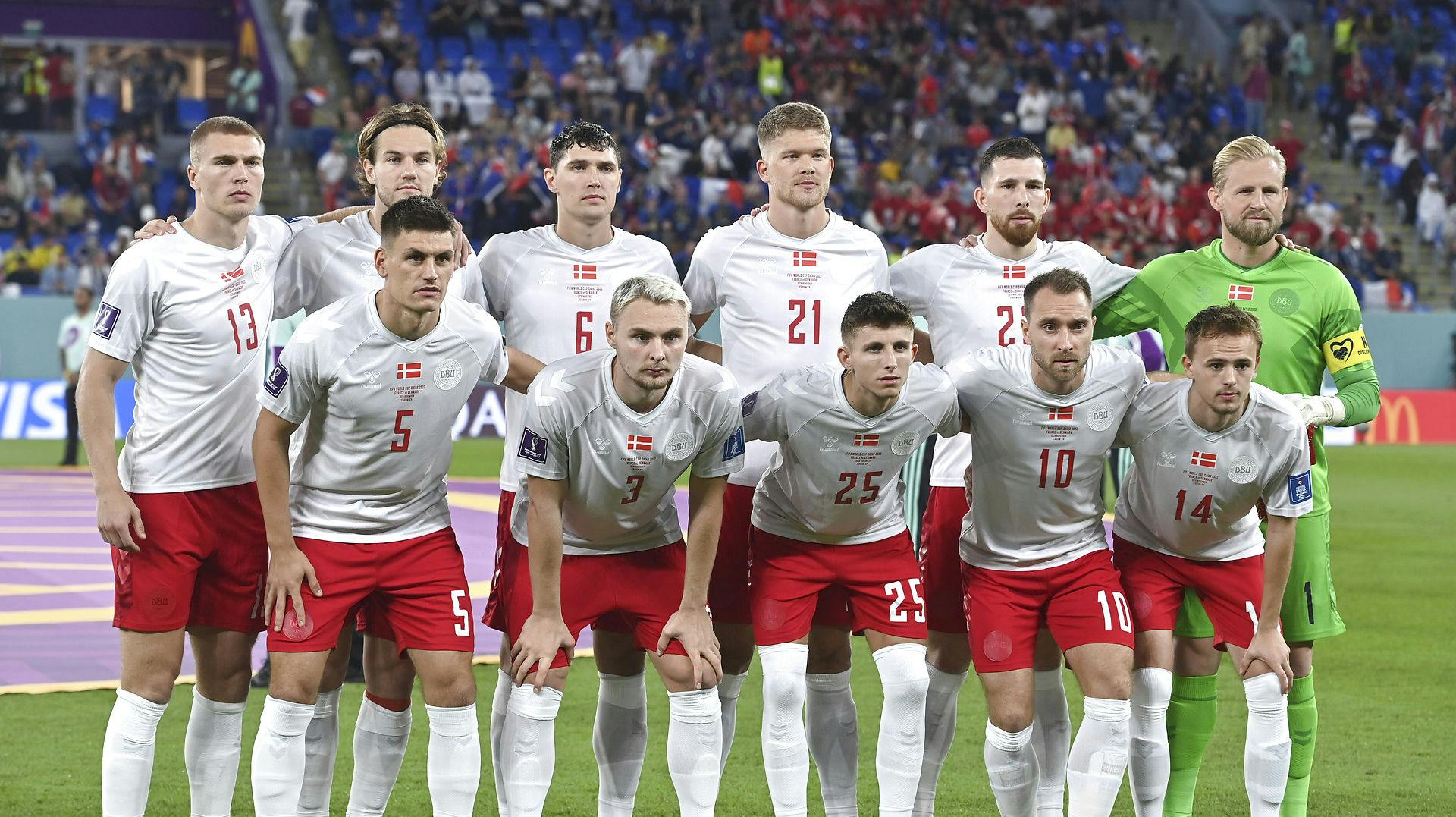 Danmark har ikke fået den ønskede start på VM i Qatar. Men hvis det hele skulle gå galt, går spillerne ikke sultne i seng lige foreløbigt. nbsp;