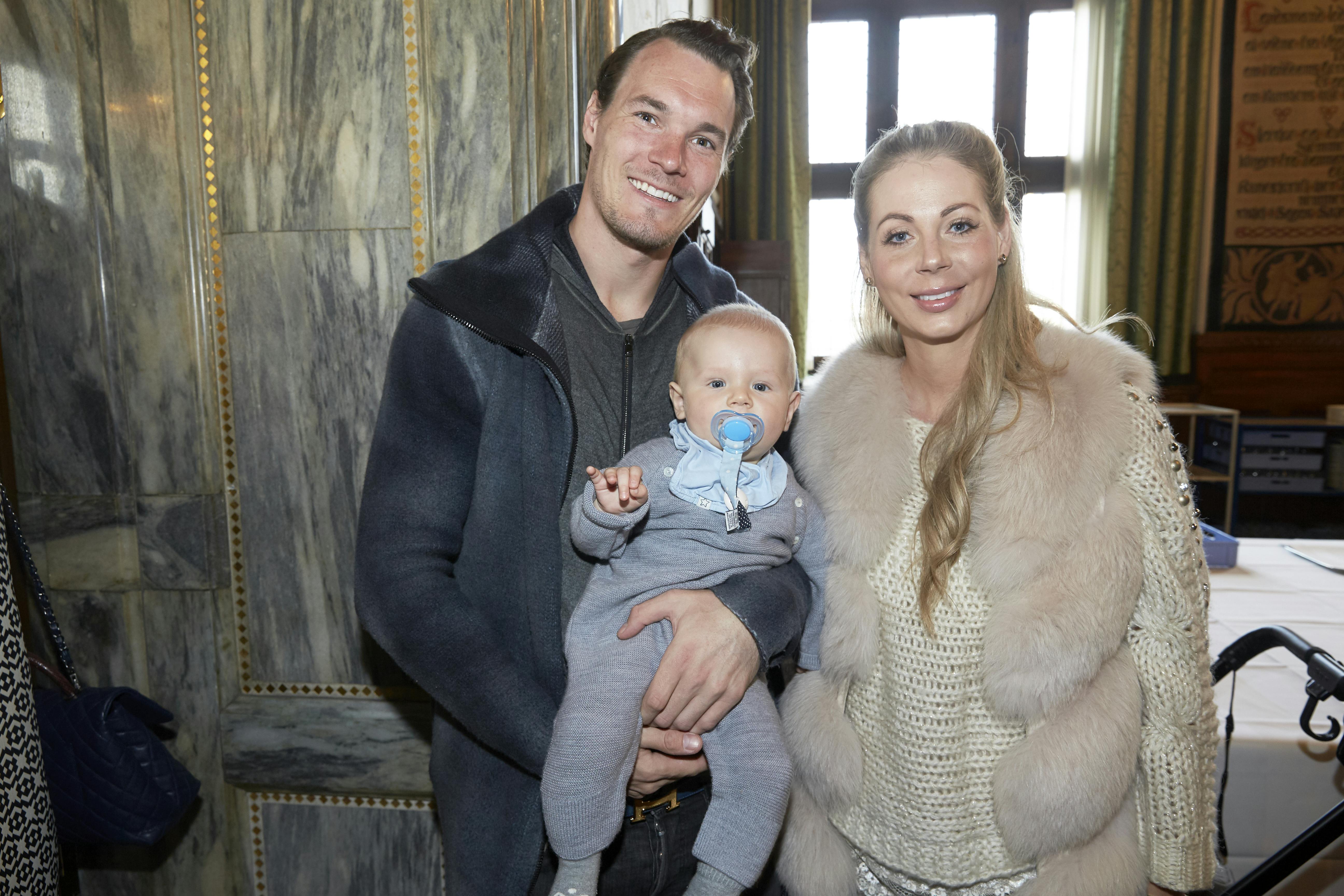 Arkivfoto fra 2018 af Patrik Wozniacki og Sofie Pamer med deres yngste barn.