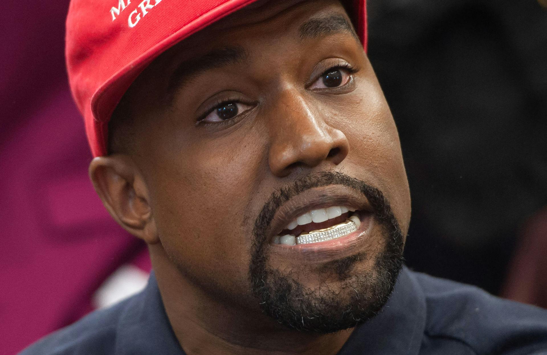 Kanye West vækker endnu en gang opsigt for sine vilde udtalelser.
