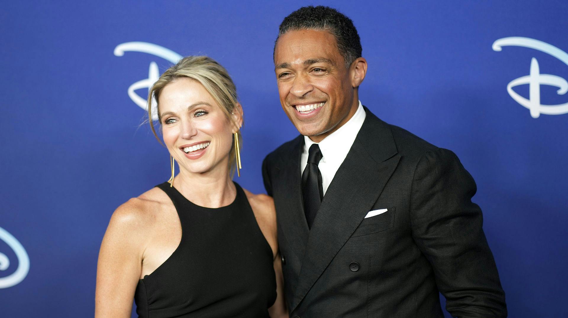 Amy Robach og T. J. Holmes sammen på den røde løber i maj i år. 