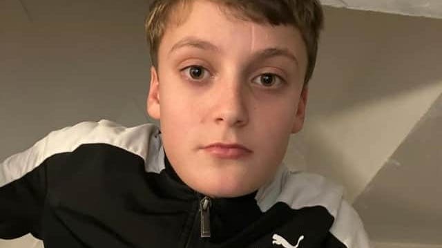 12-årig Mark har været meldt savnet siden 28. november. Nu er en 46-årig mand blevet anholdt, fordi politiet mistænker, at han har noget med drengens forsvinden at gøre.