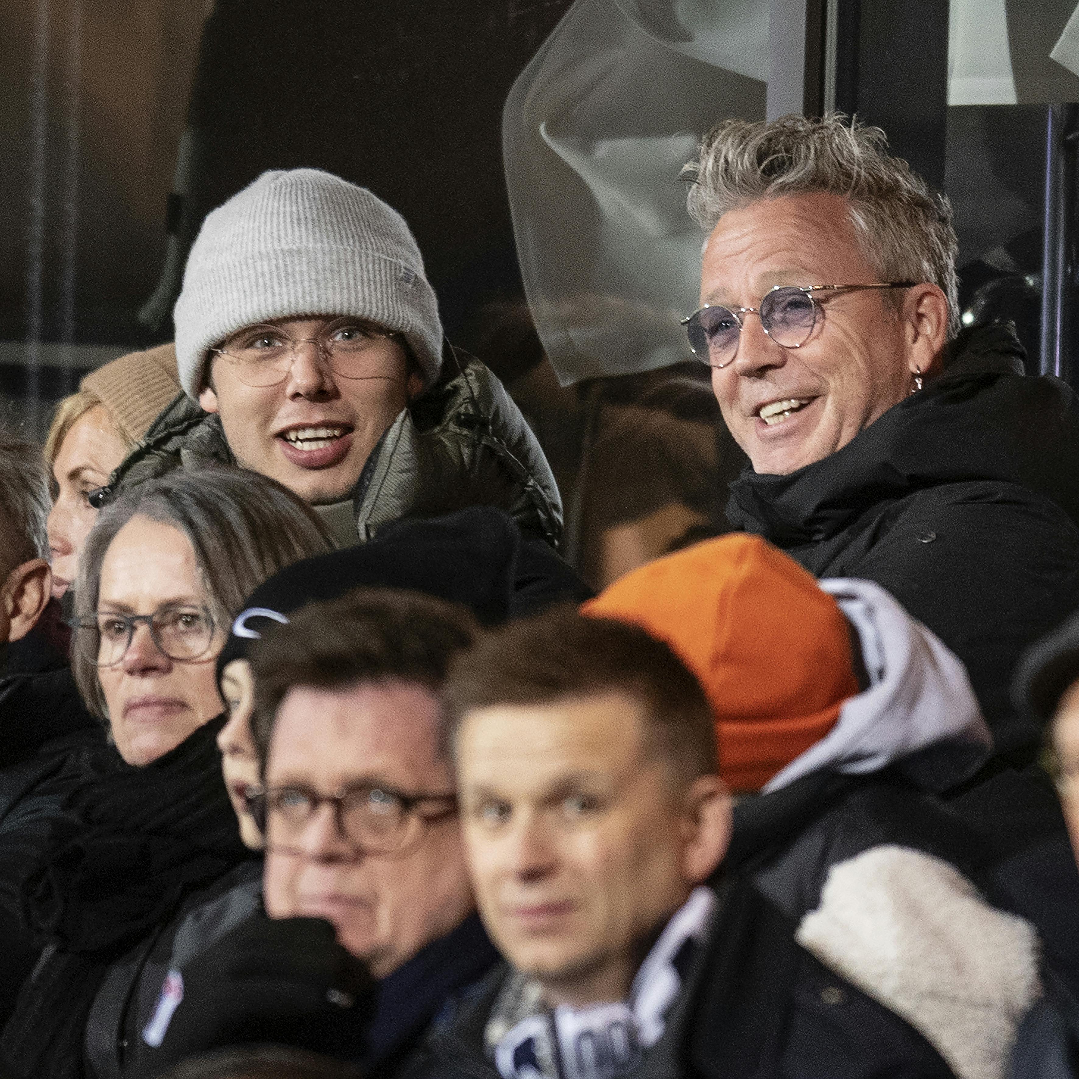 Thomas og Hugo Helmig til superligakamp mellem AGF og Hobro IK på Ceres Park i Aarhus i februar 2020.