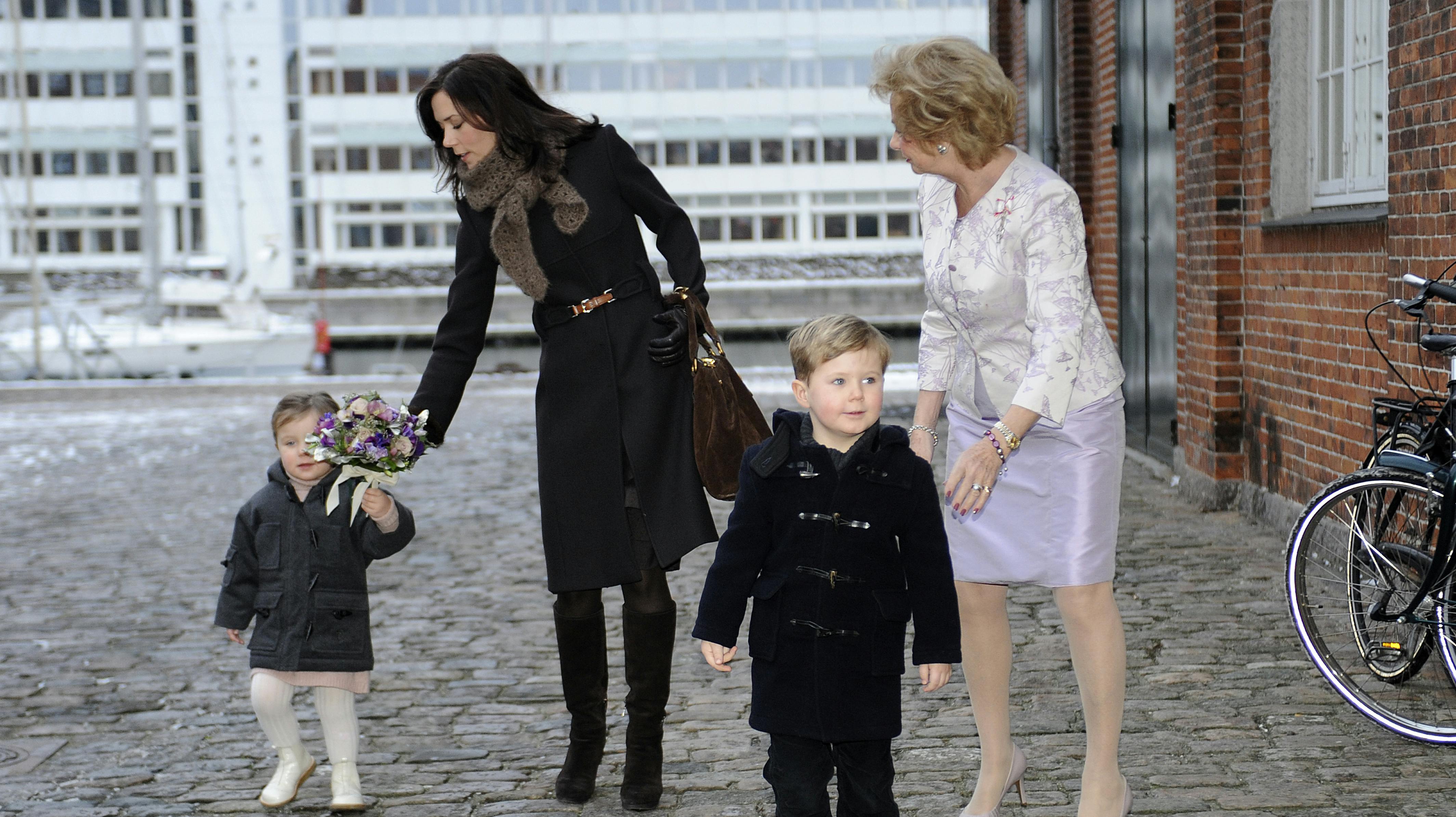 Prinsesse Isabella og prins Christian kommer måske ikke til at kunne følge deres børn i samme børnehave som dem selv.