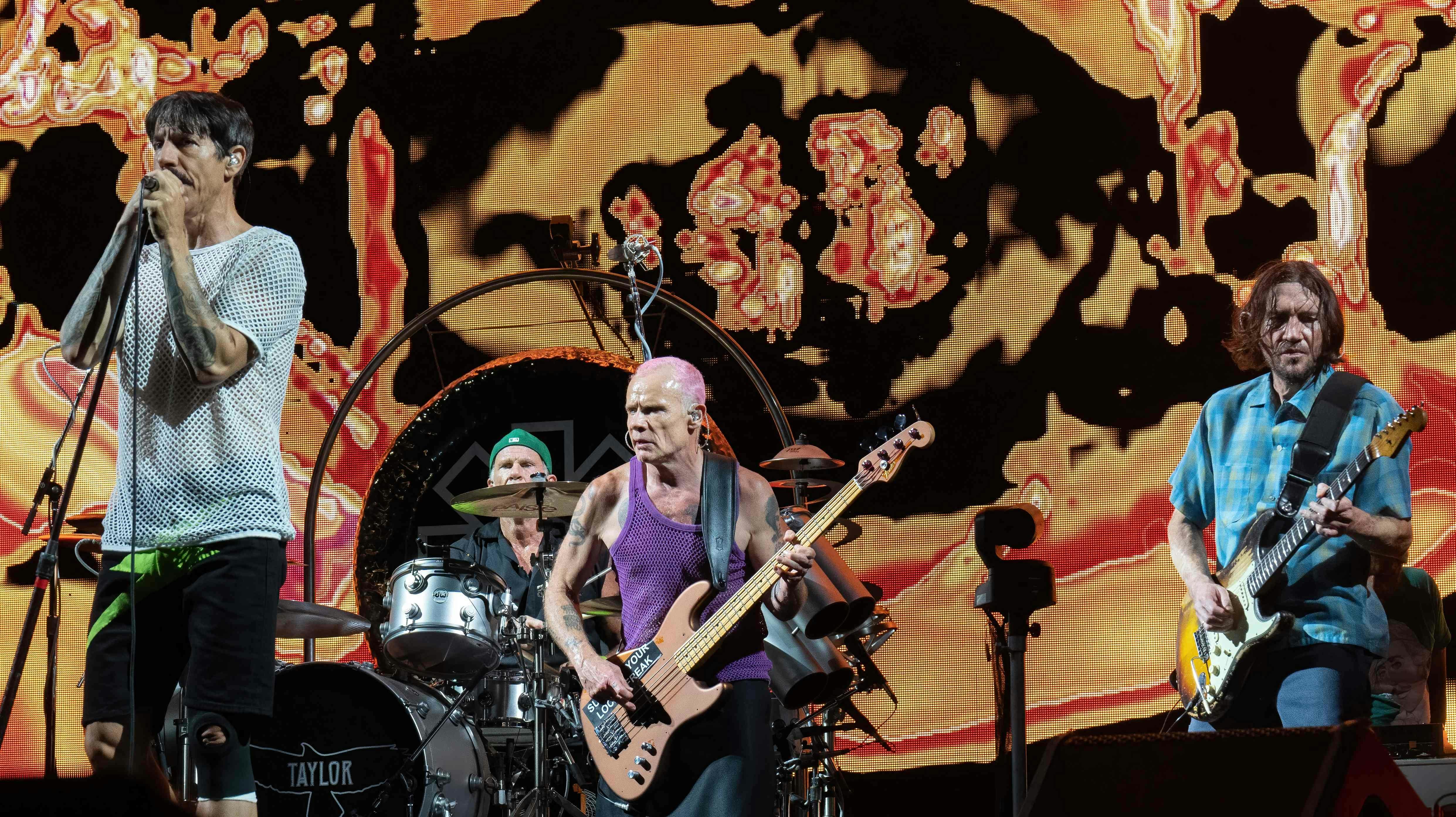 Red Hot Chili Peppers bestående af Anthony Kiedis, Chad Smith, Flea og John Frusciante er klar til Odense til sommer. 