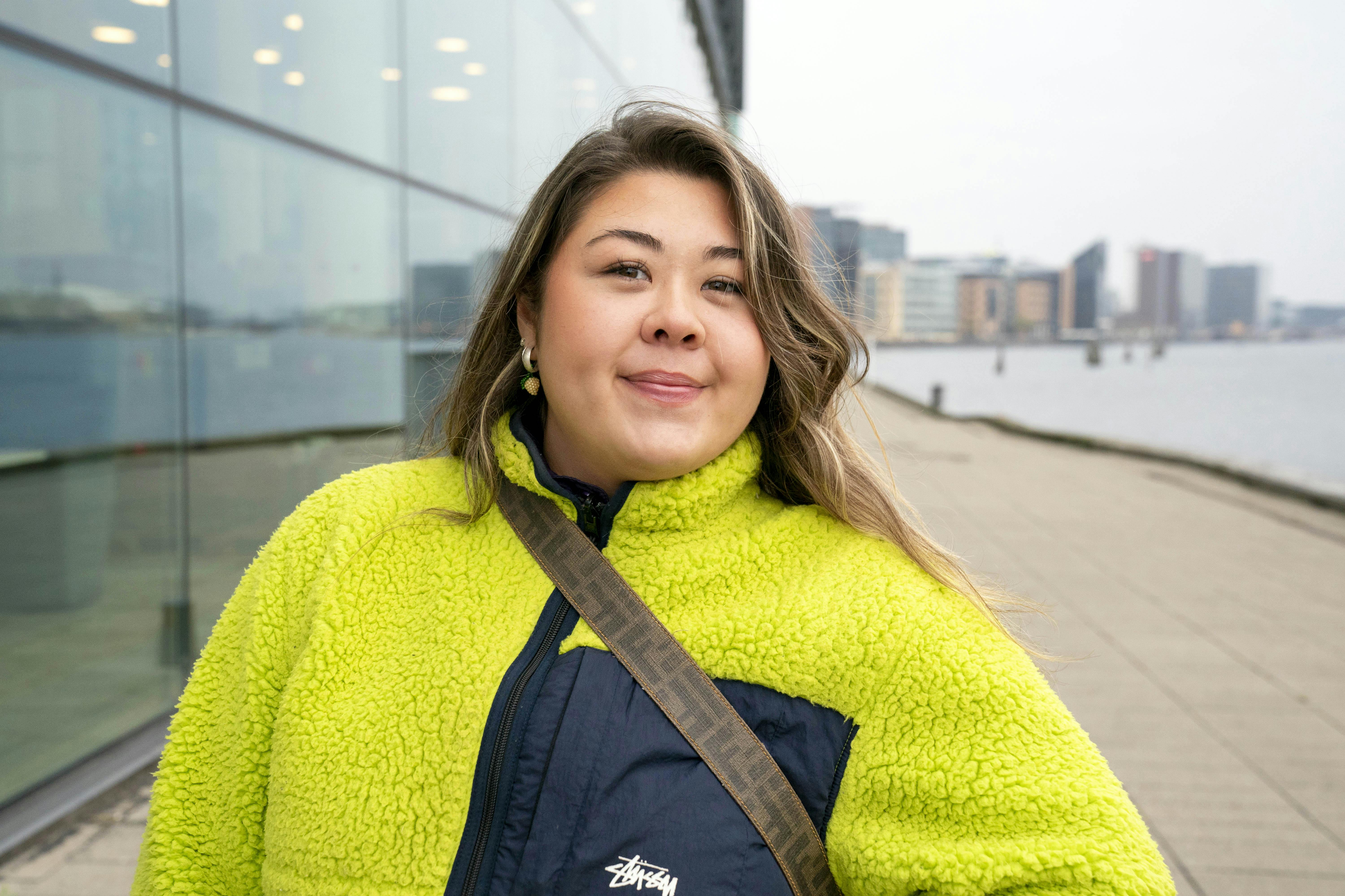 Ifølge Freya er det primært paradisoernes forskelligheder, der er årsag til, at de ikke er "en stor lykkelig familie".
