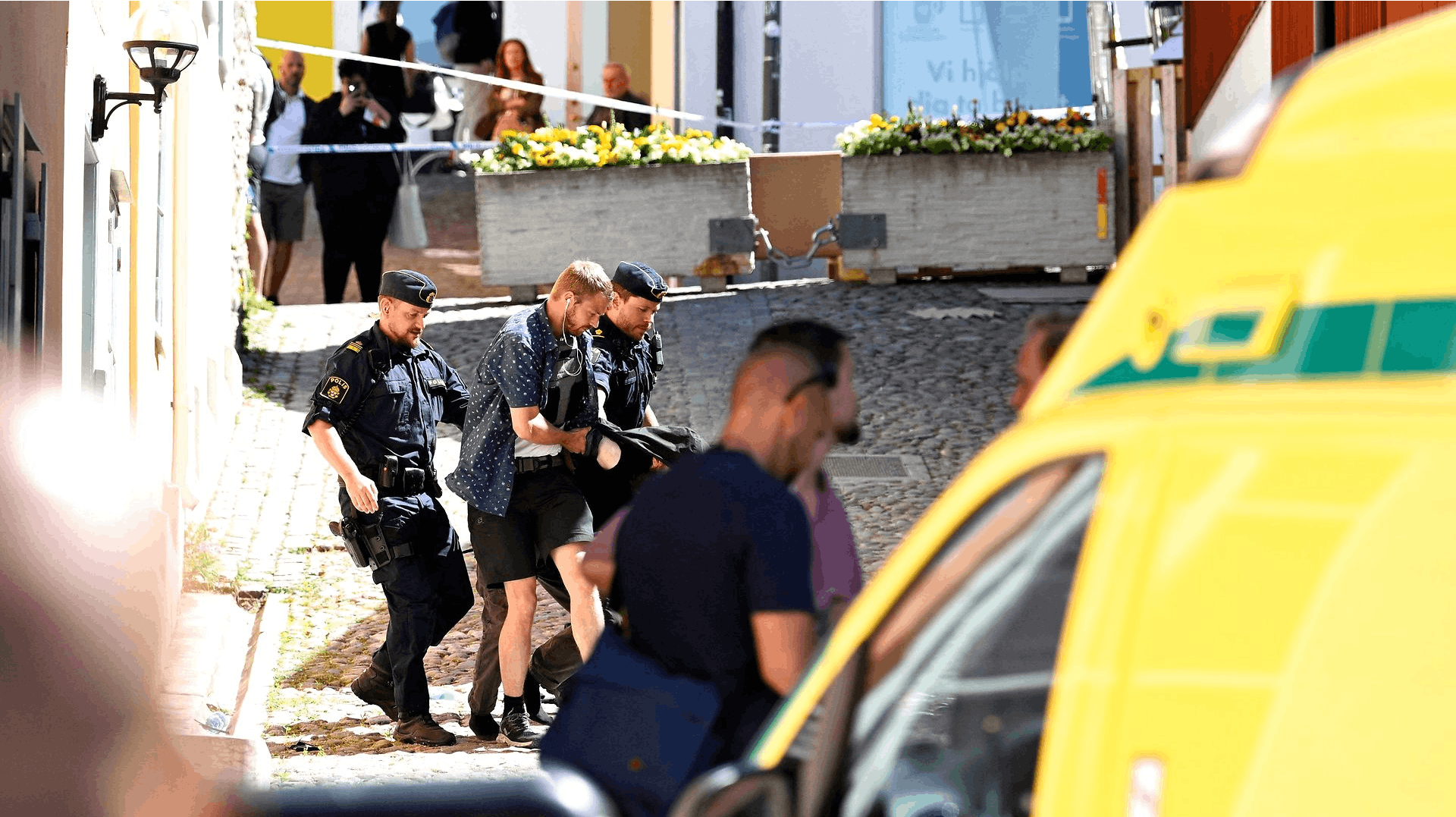 Gerningsmanden blev anholdt kort efter knivstikkeriet. 