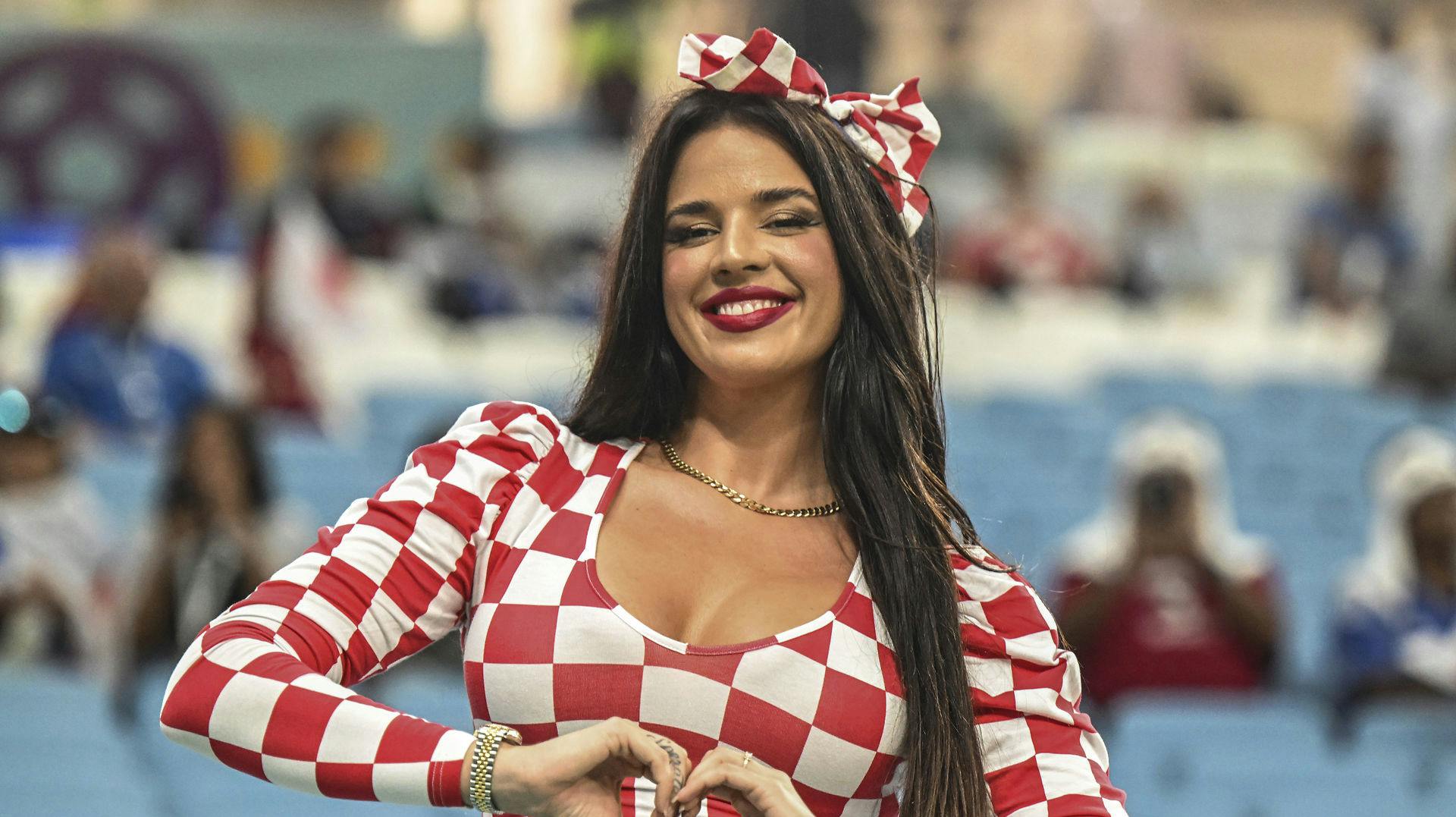 Ivana Knöll deler ny video fra Qatar. 