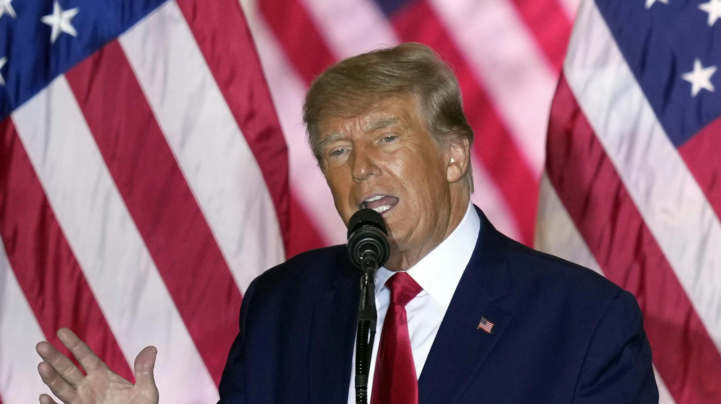 Den tidligere præsident har ikke selv været tiltalt i svindelsagen.