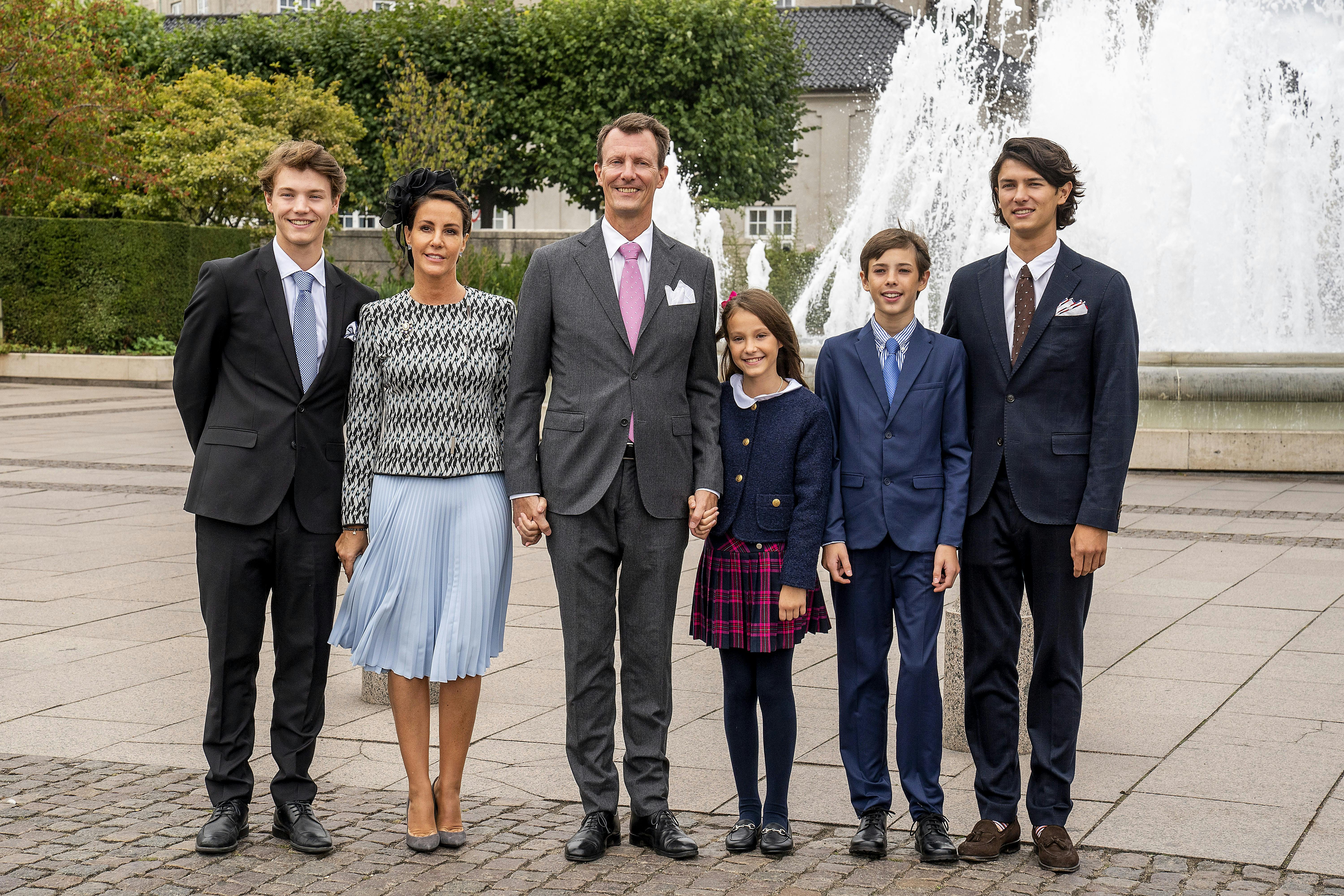 Prins Felix, prinsesse Marie, prins Joachim, prinsesse Athena, prins Henrik og prins Nikolai