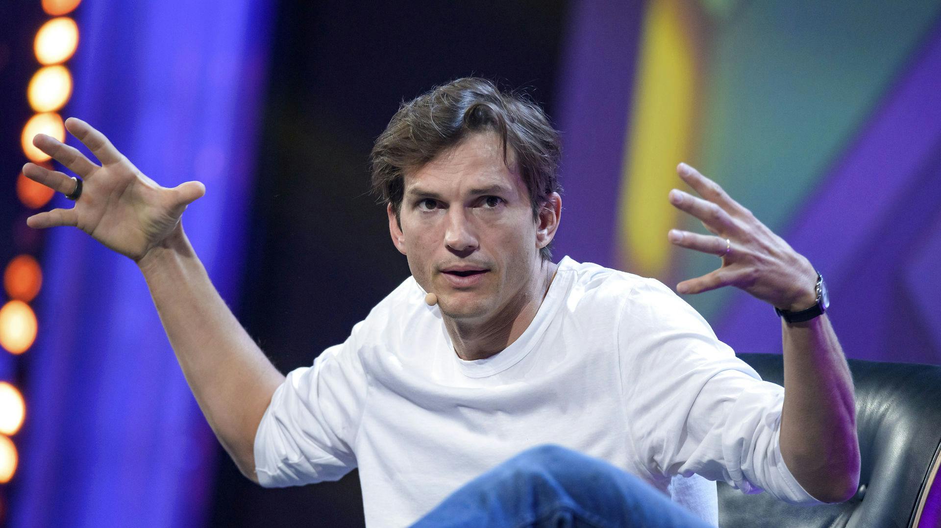 Ashton Kutcher snakker nu ud om den alvorlige sygdom, der ramte ham for to år siden.