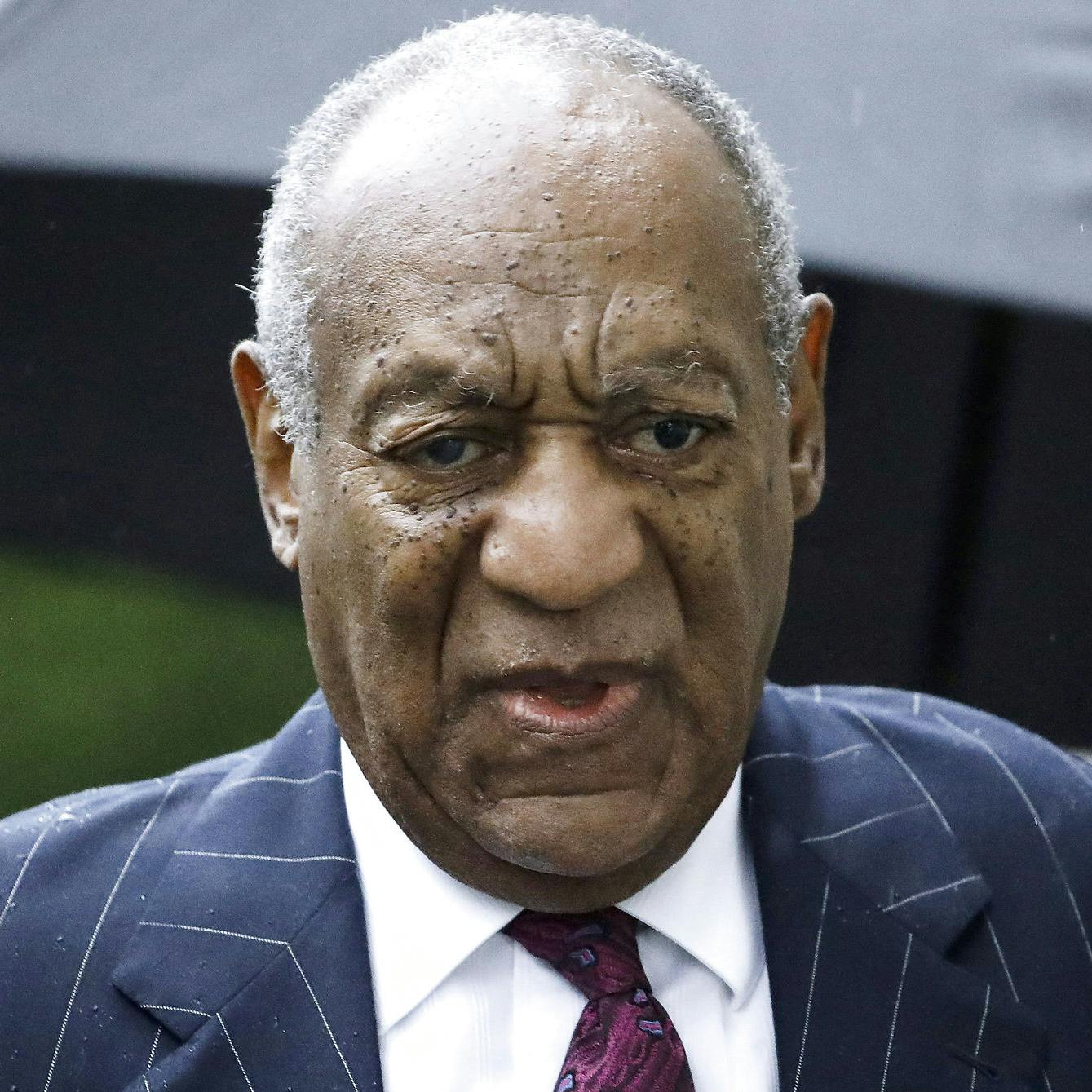 Derouten er nærmest uendelig for den tidligere så populære skuespiller Bill Cosby. Nu er fem kvinder stået frem med flere anklager om seksuelle overgreb begået af den nu 85-årige mand fra 60'erne og frem.