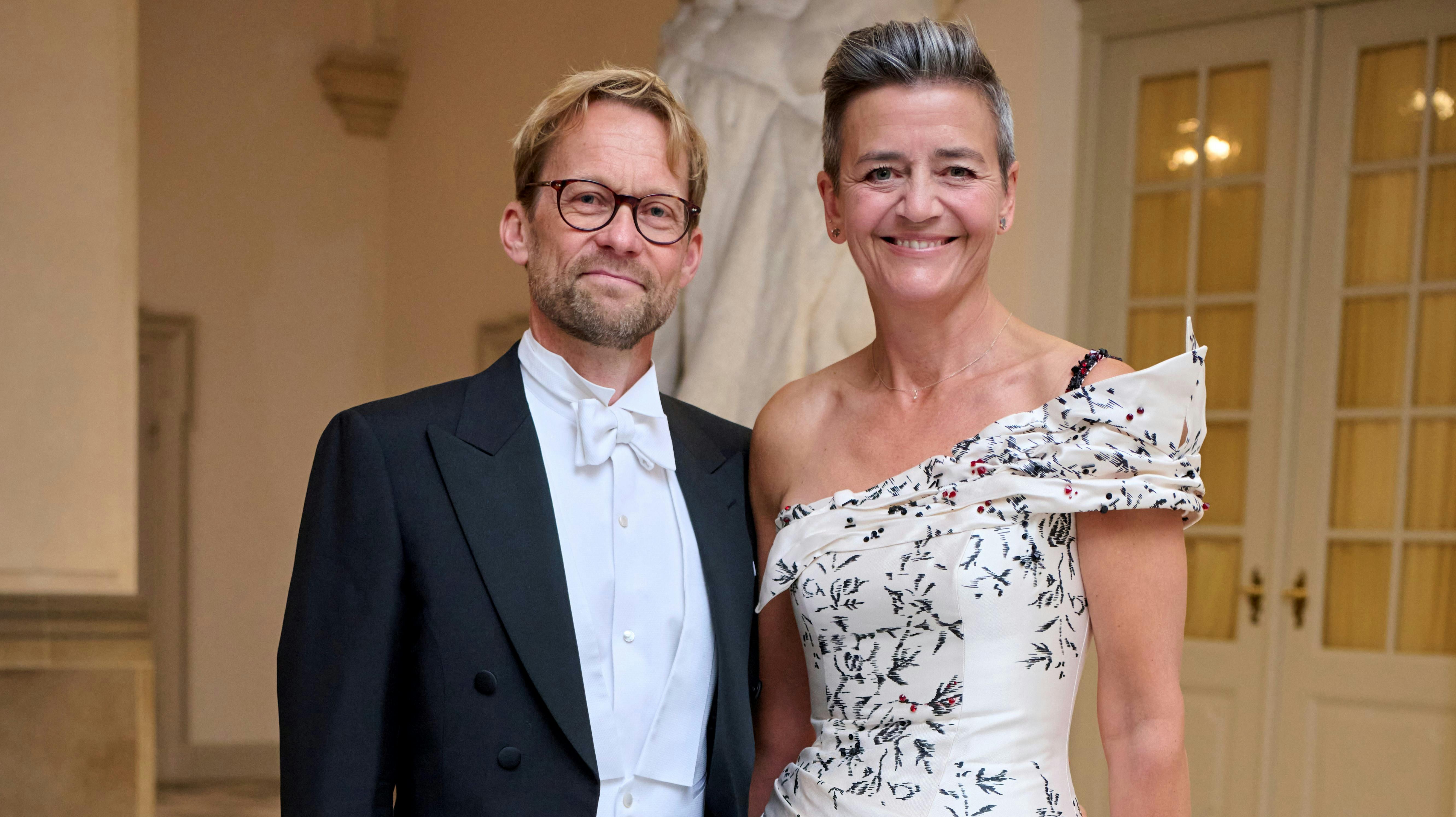 Margrethe Vestager og Thomas Jensen er blevet bedsteforældre.