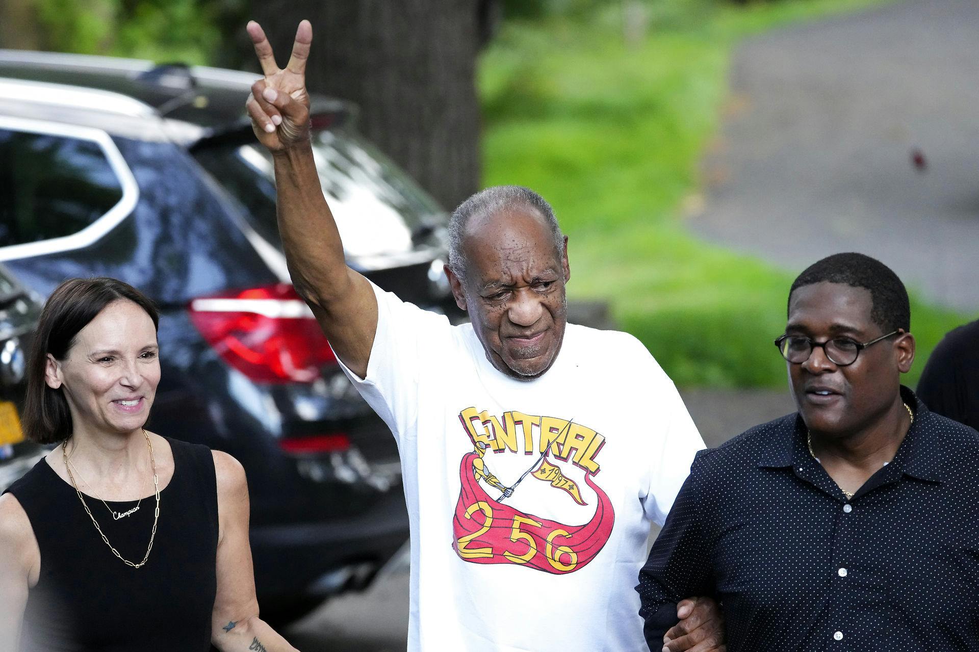 Bill Cosby ses her efter at være blevet løsladt fra fængslet i juni 2021.

