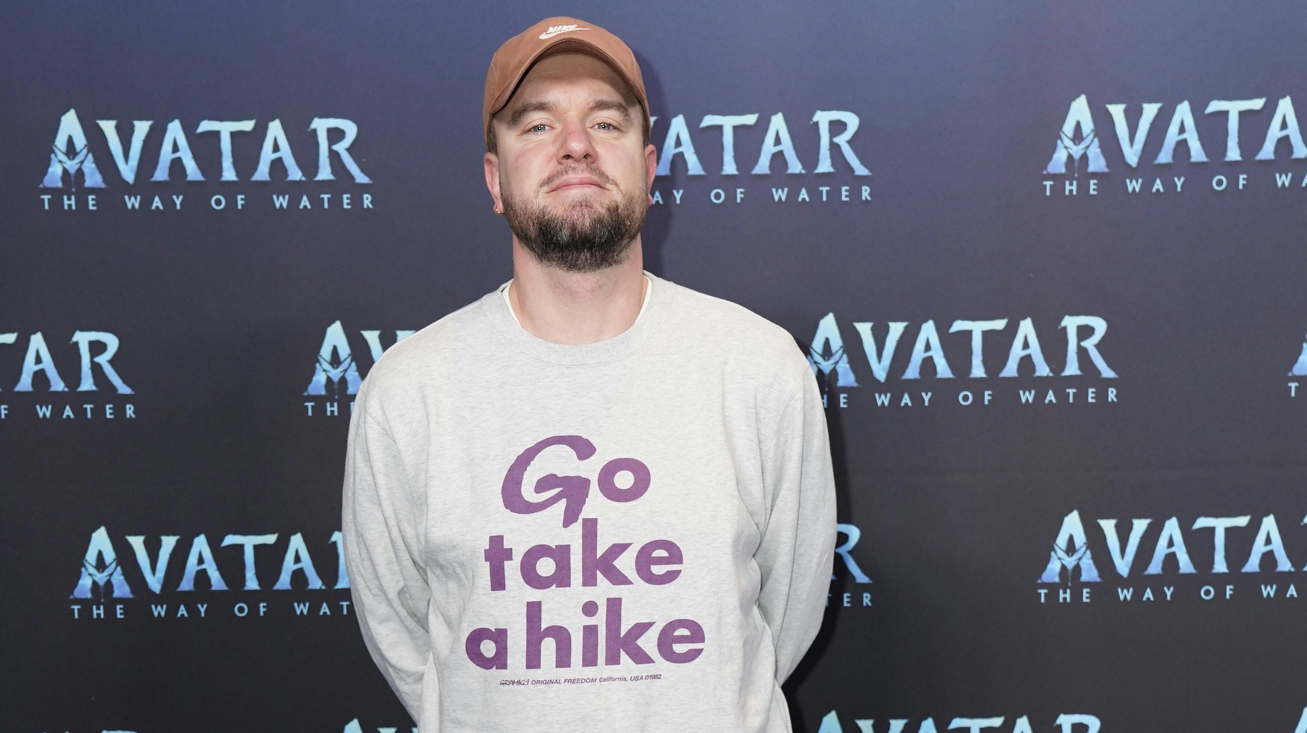 Instagram-fænomenet Anders Hemmingsen står ikke alene under misteltenen denne jul. 