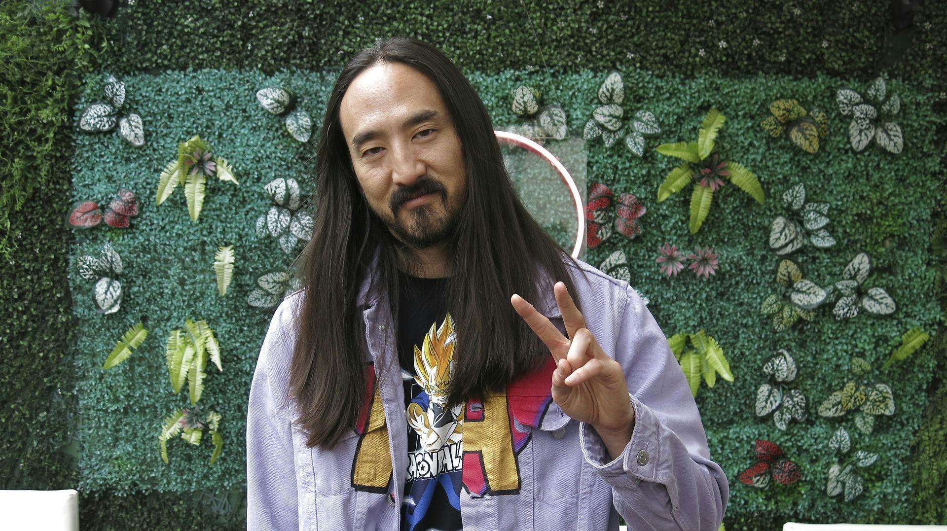 Steve Aoki og kpop-stjerne POP er blandt de udvalgte, der bliver sendt i kredsløb rundt om månen. 
