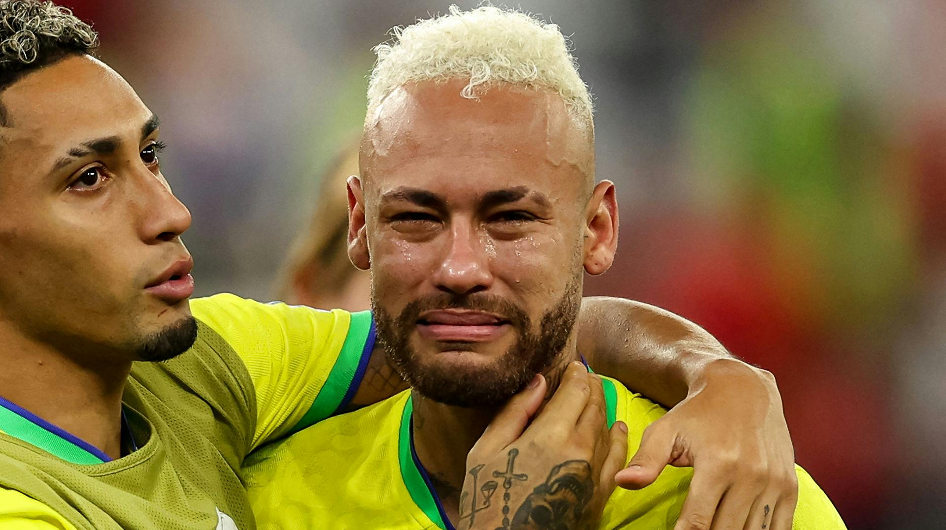 Det havde da også være nemmere at sige ja til en ny kamp, hvis Neymar og resten af holdet var kommet længere i VM. Hvem sagde "tag en tudekiks"?