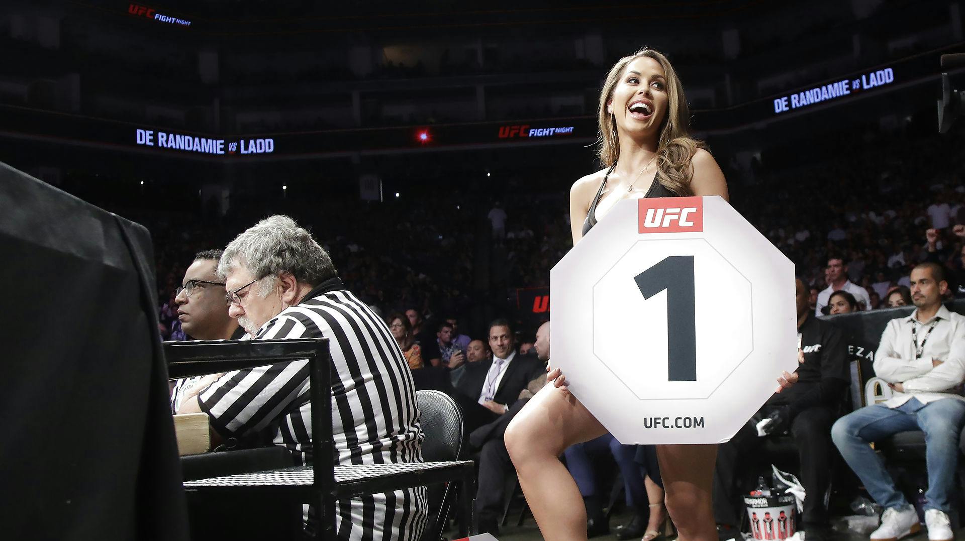 Brittney Palmer har endnu en gang vundet 'Ringcard Girl og the Year'. 