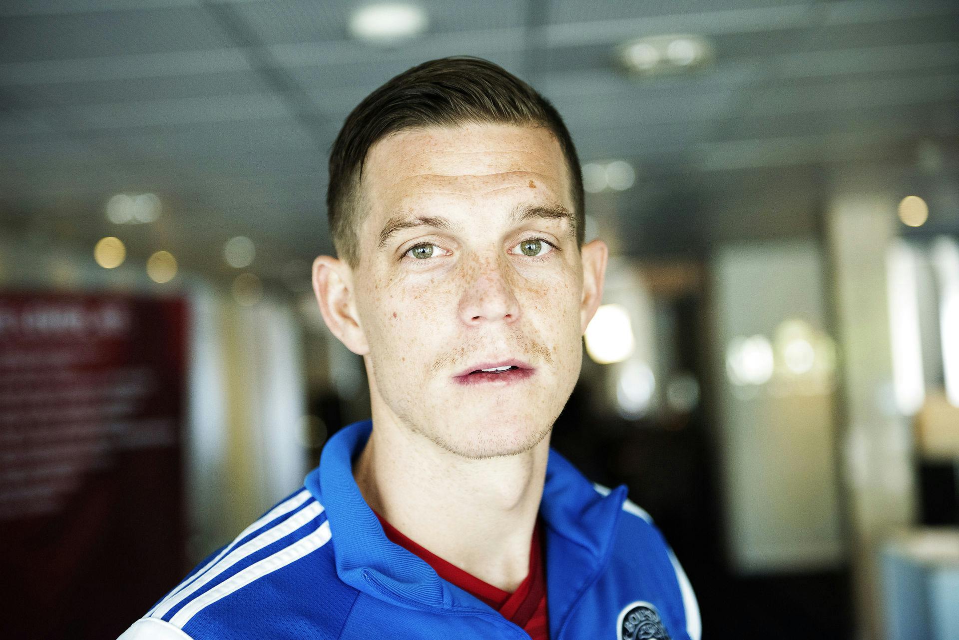 Pengene fosser ud af Daniel Aggers ene anpartsselskab.