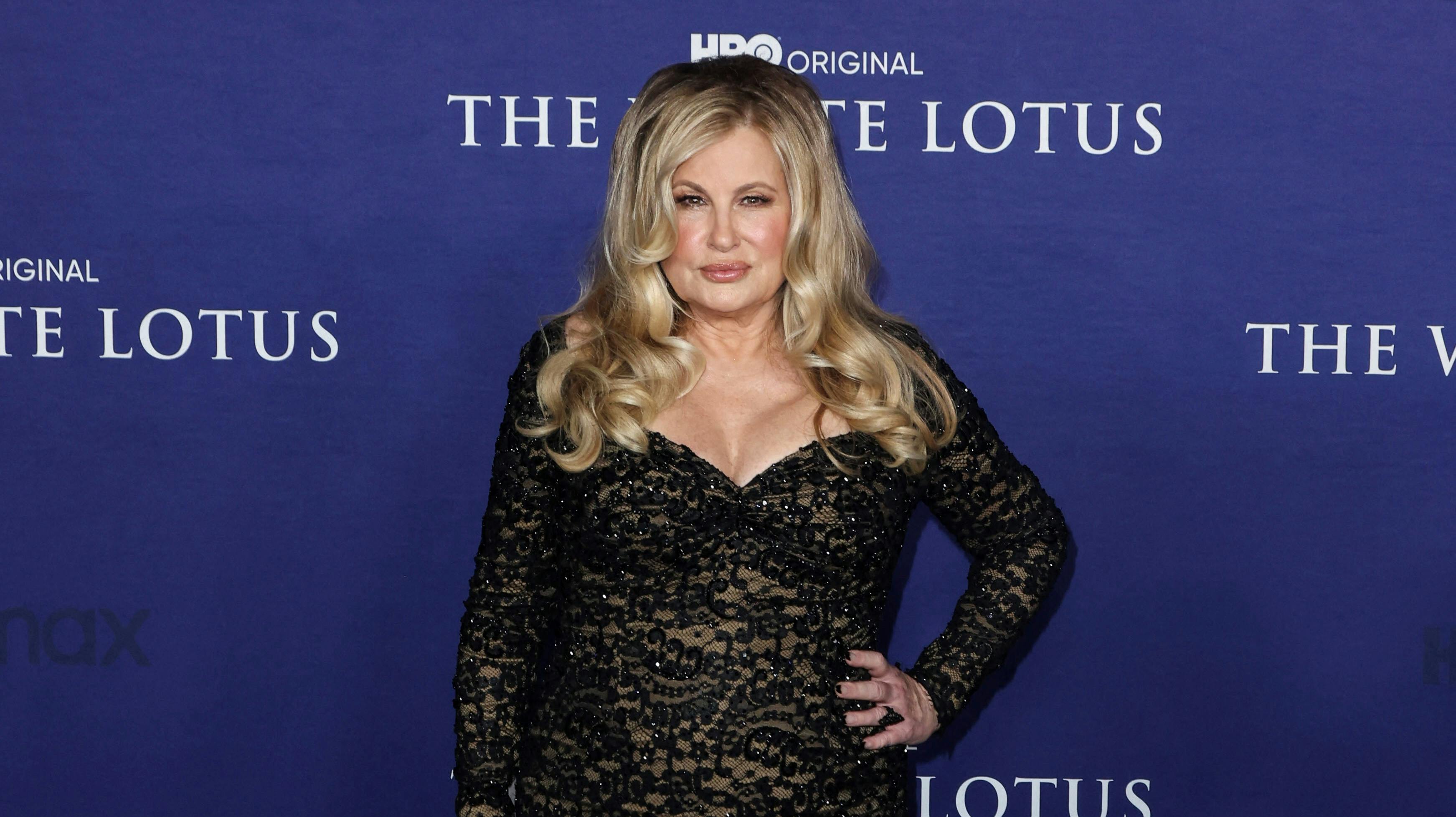 Jennifer Coolidge takker Ariana Grande for at sætte fut i hendes karriere. 