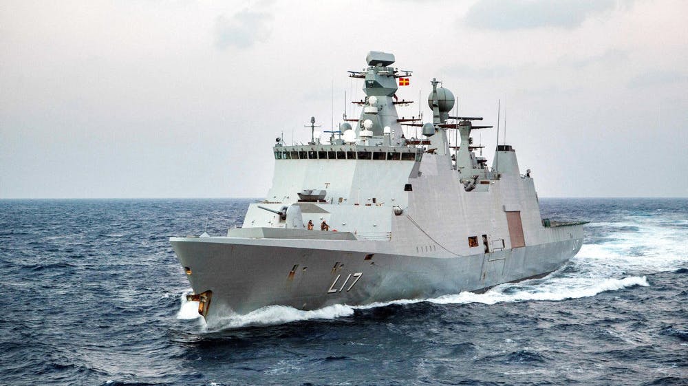 I efteråret 2021 sendte Danmark fregatten "Esbern Snare" til Guineabugten. 24. november 2021 havnede dens helikopter og danske frømand i ildkamp med nigerianske formodede pirater (Arkivfoto).