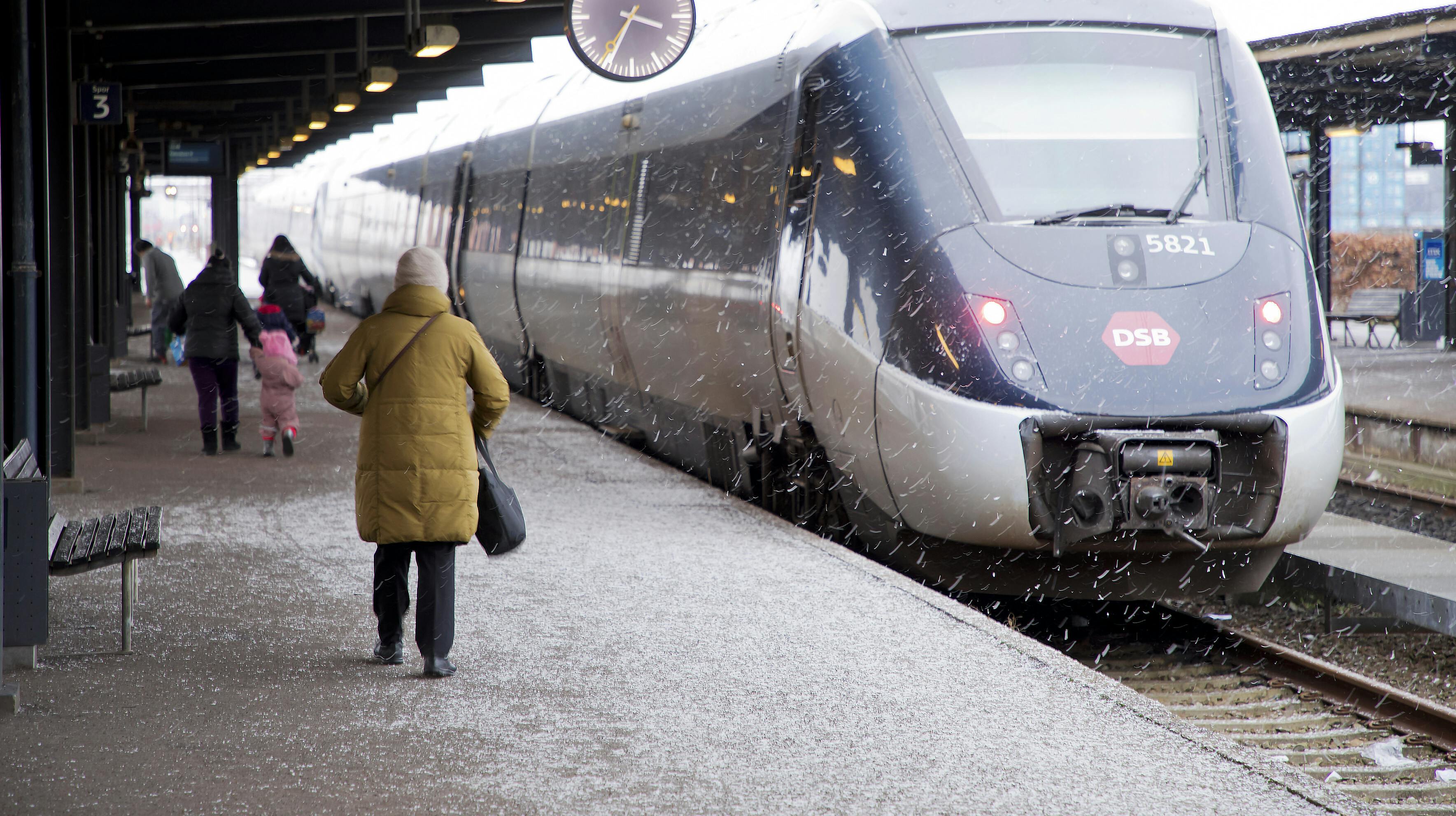 Det er torsdag morgen ikke muligt for rejsende at orientere sig på DSB's hjemmeside, der er utilgængelig kort før klokken 07.