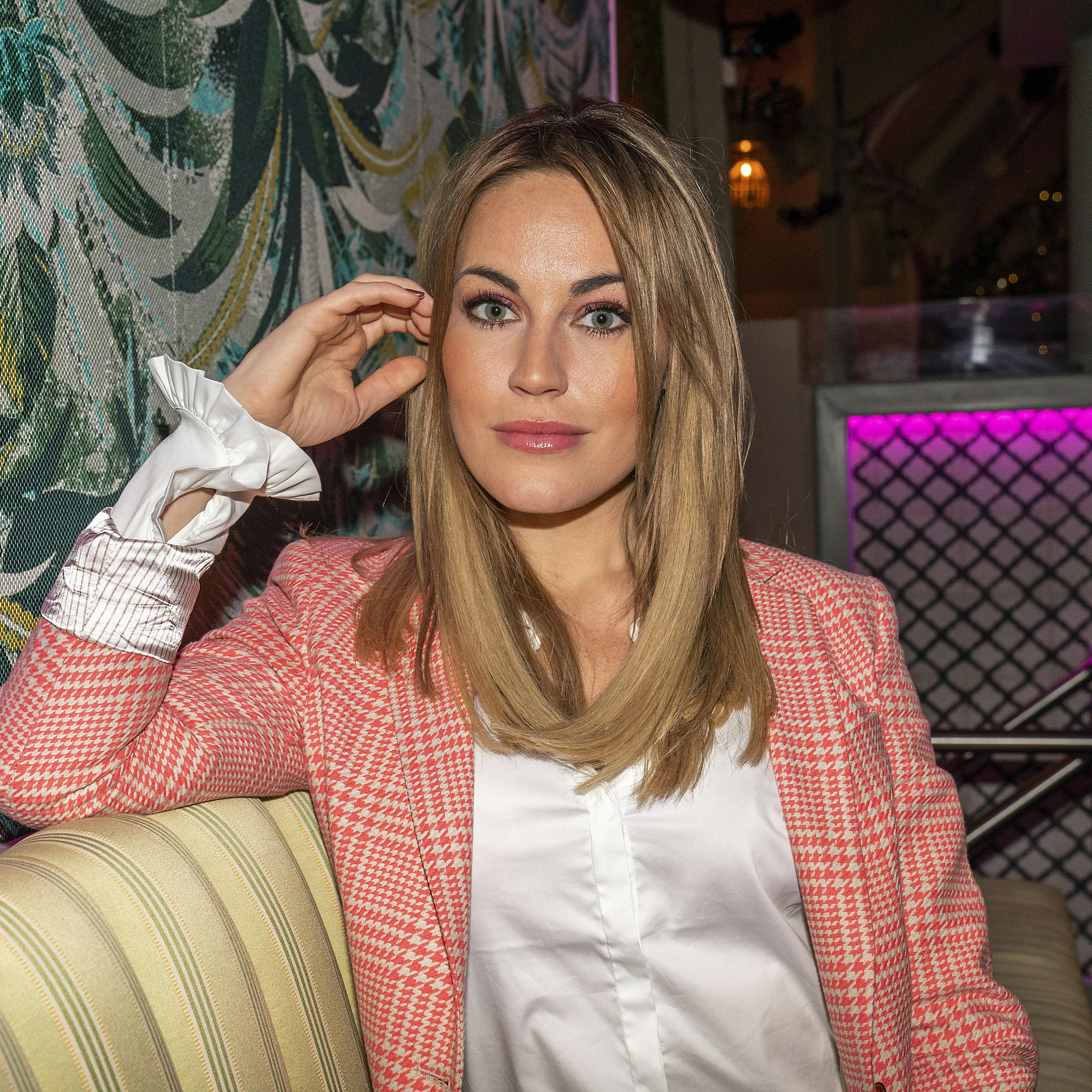 Amalie er ikke i tvivl om, hvorfor Mikkel har taget børnene og ikke vil lade hende se dem. Det er angiveligt for at såre hende, og han lykkedes med det, skriver hun på Instagram.