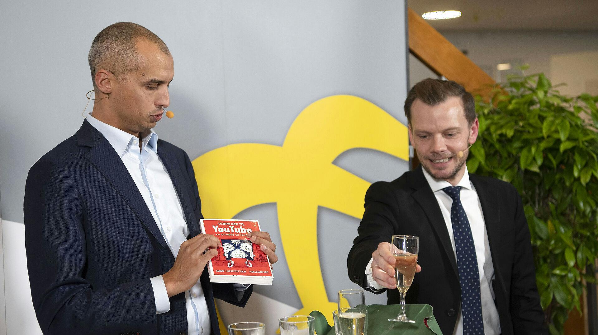Ministeroverdragelse i Justitsministeriet. Mattias Tesfaye overdrager til justitsminister Peter Hummelgaard torsdag den 15. december 2022.. (Foto: Thomas Sjørup/Ritzau Scanpix)