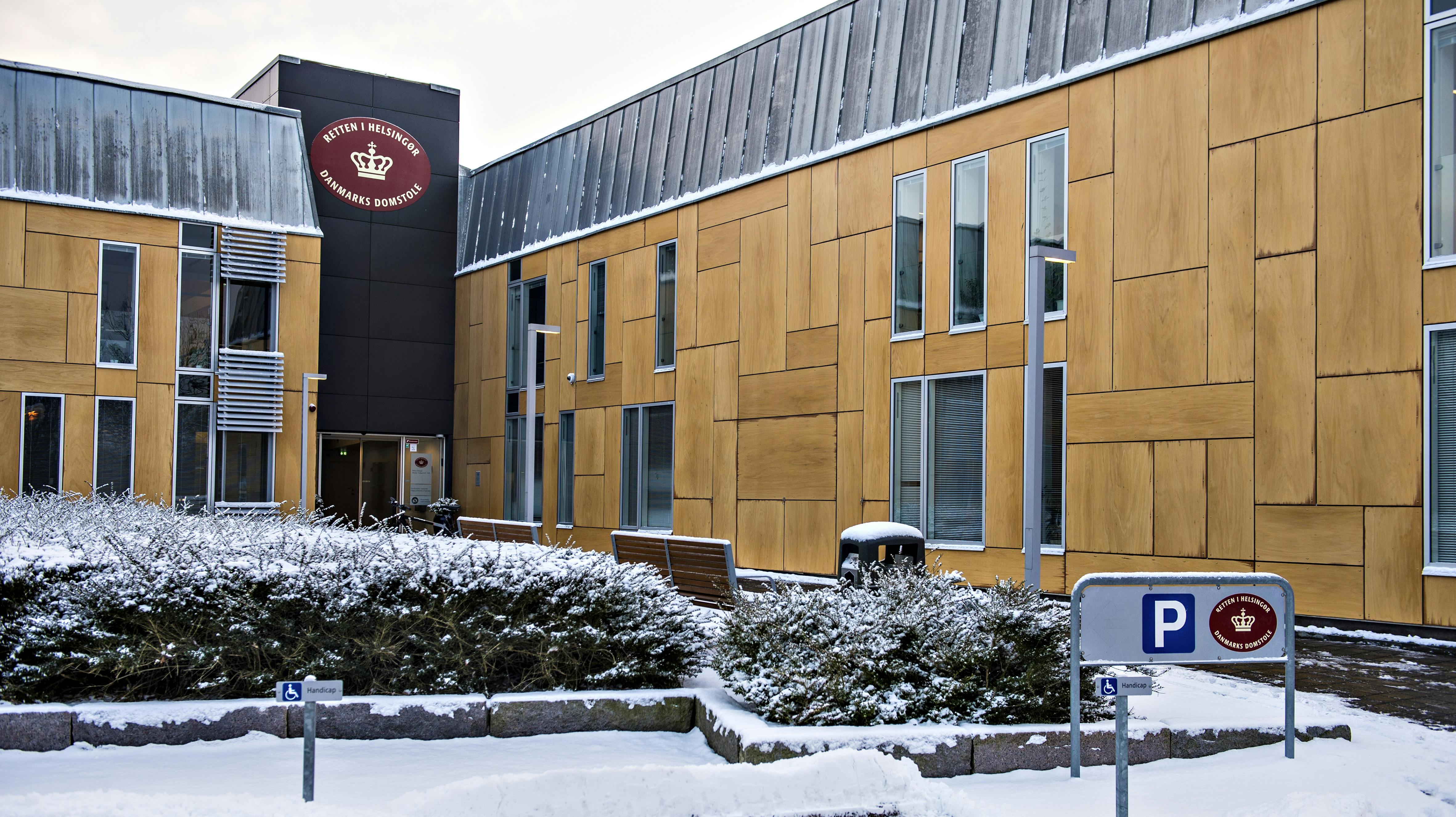 Retten i Helsingør har fastslået, at manden handlede i nødværge, da han stak sin mor ihjel.