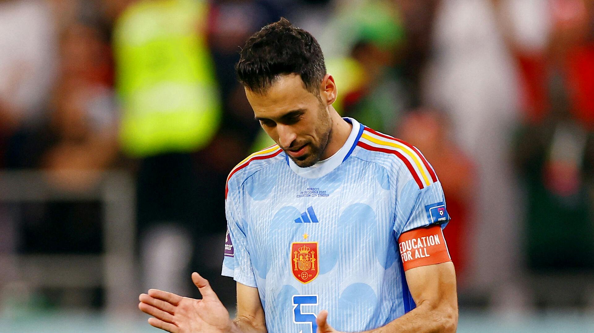 Sergio Busquets stopper på landsholdet. 