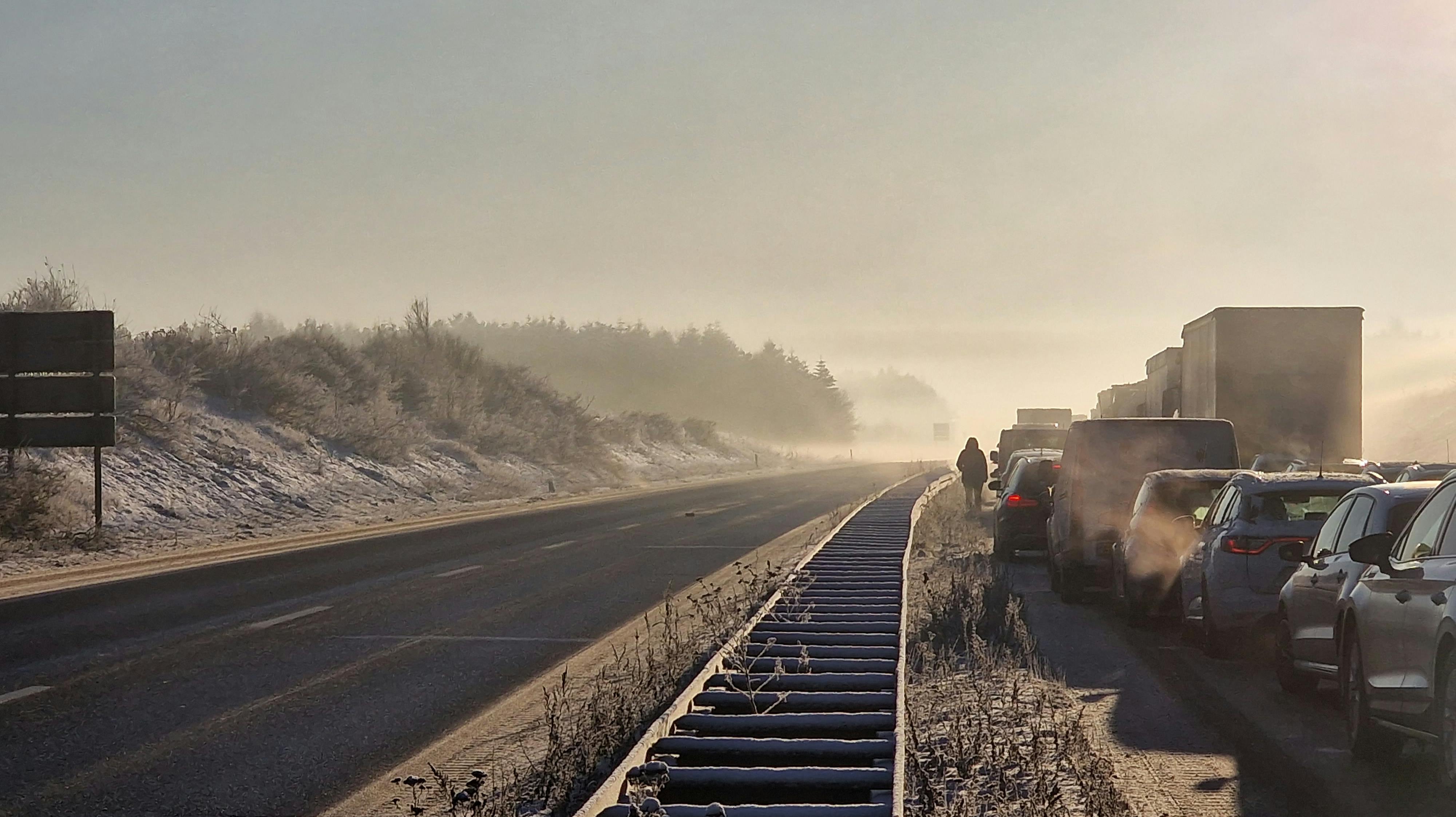 Et alvorligt trafikuheld kostede torsdag to personer livet.