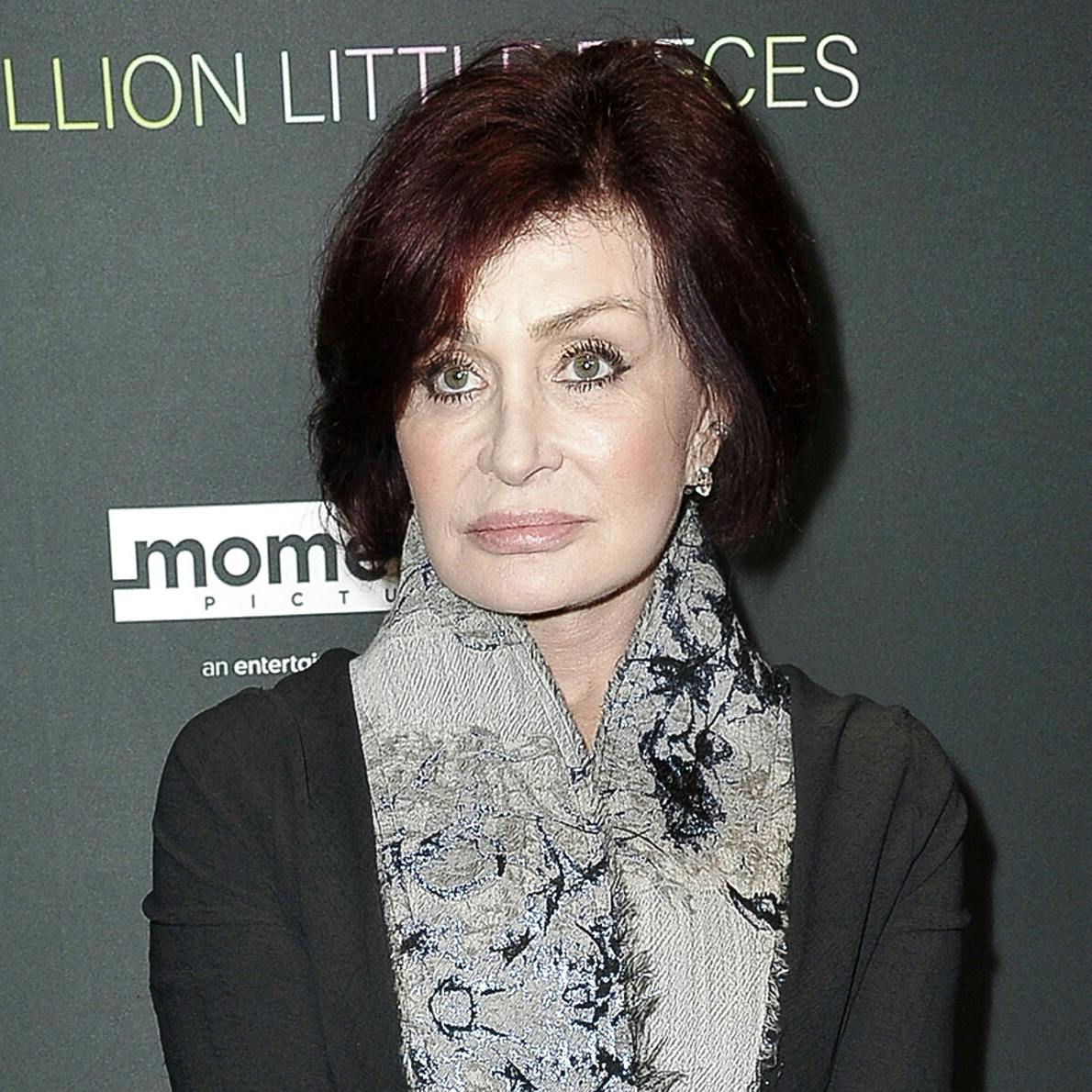 Sharon Osbourne blev fredag hastet til hospitalet.