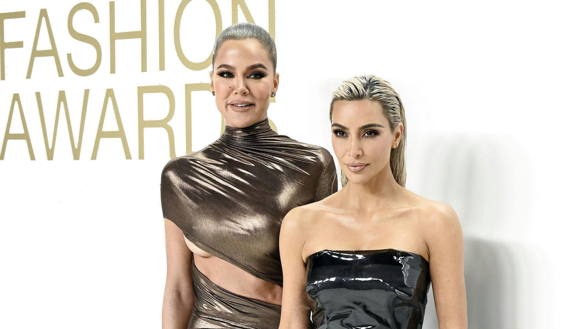 Khloe Kardashian (tv.) med storesøster Kim Kardashian til årets CFDA Fashion Awards i november. Dengang så håret noget anderledes ud på den yngste Kardashian-søster.