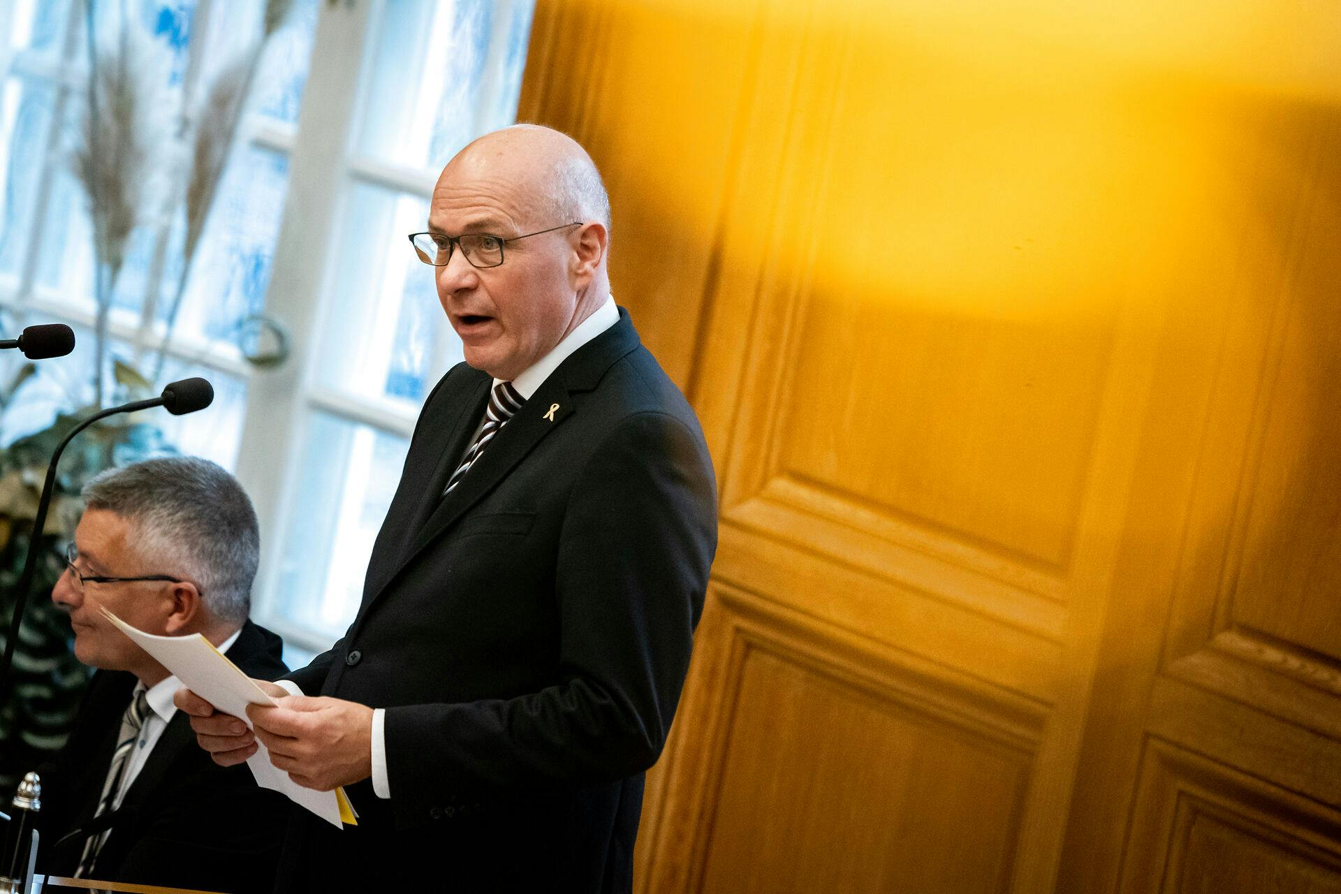 Folketingets formand, Søren Gade (V), trækker sig som kommitteret for Hjemmeværnet.