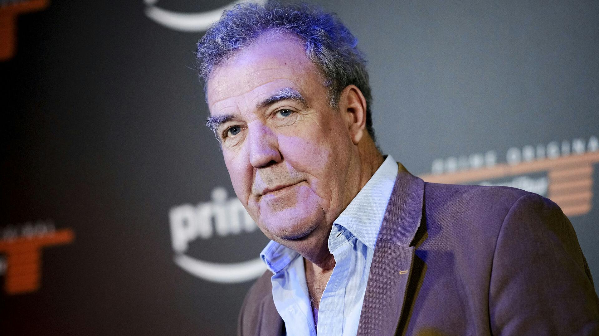 Jeremy Clarkson reagerer nu på de mange hadefulde beskeder, han har fået efter klummen om Meghan Markle. 