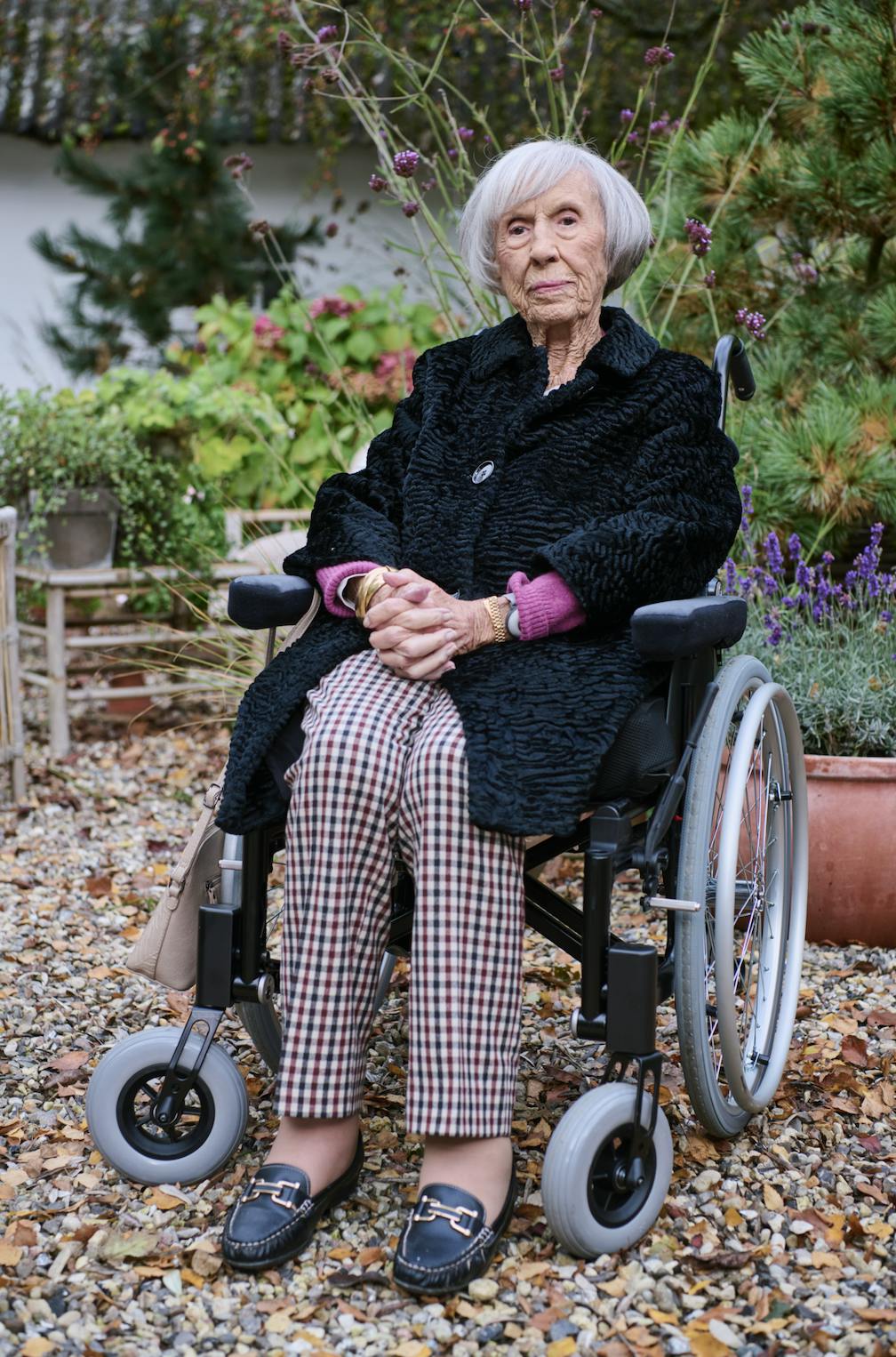 Trods sin høje alder døjer Lise Nørgaard, 105, mest med et dårligt syn. Ellers har hun det godt. 