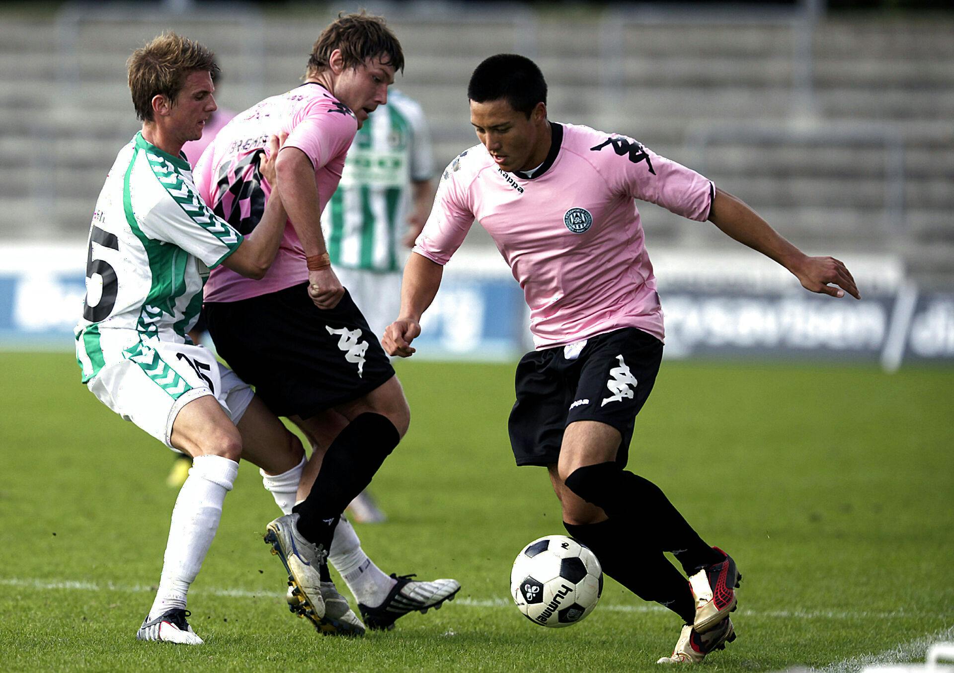 Carlos Shiralipour spillede i en periode i Viborg FF. 