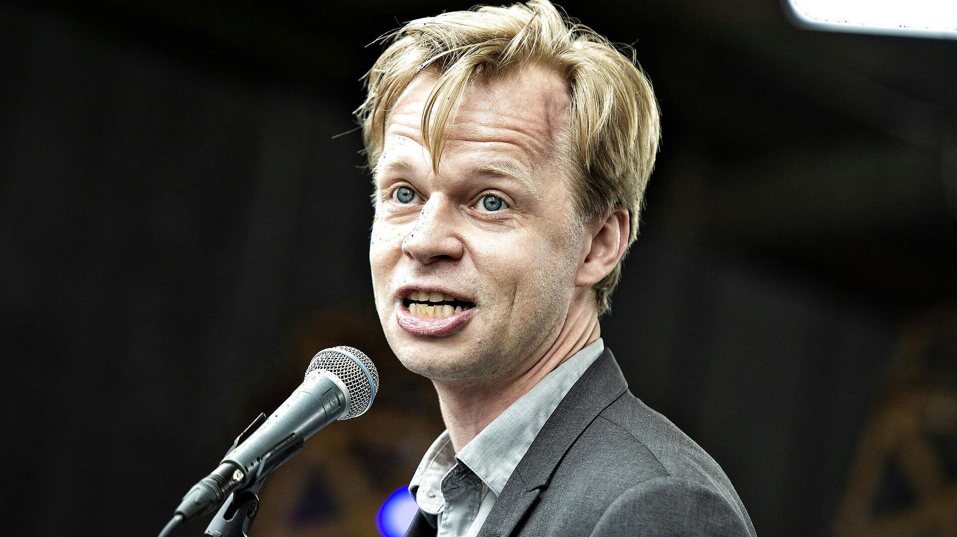 Tv-værten Clement Kjersgaard får nyt radioprogram.