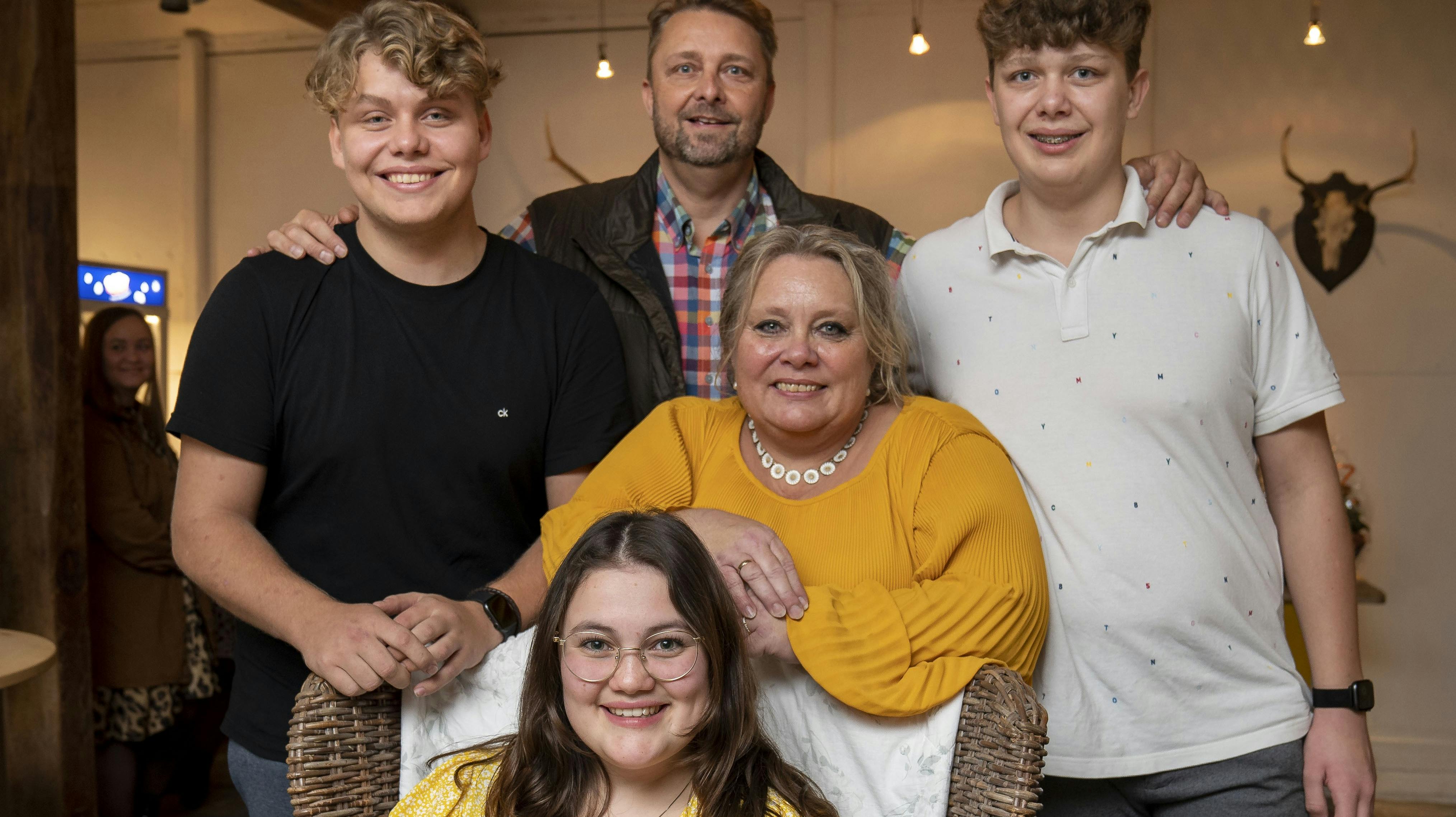 Stephanies svigermor Annisette er død, efter hun tidligere på måneden fik hjertestop til et TV 2-arrangement.&nbsp;