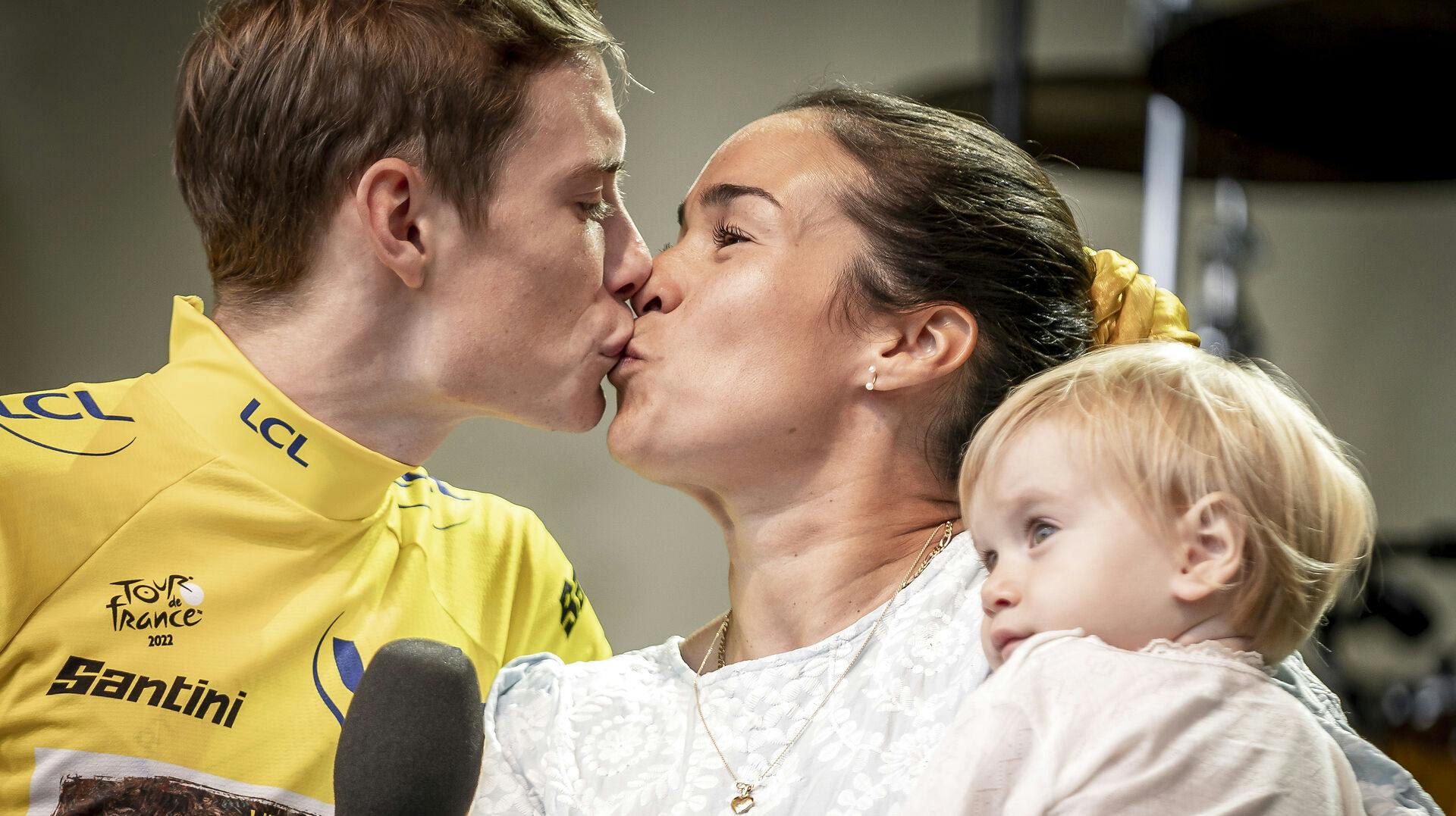 Jonas Vingegaard og kæresten Trine Marie Hansens datter Frida skal skånes i fremtiden.