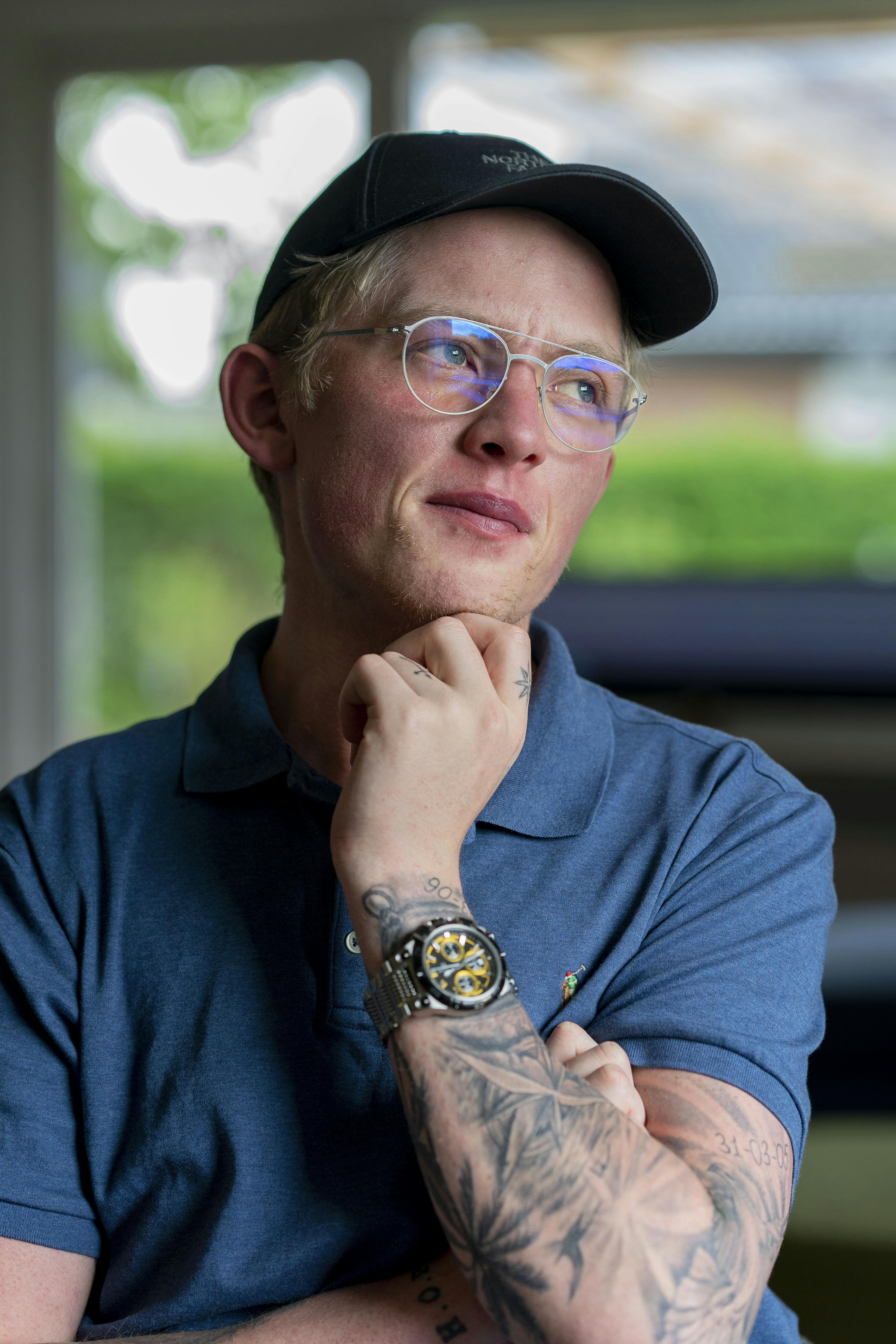 Benjamin gav i juni måned et stort interview med Ude & Hjemme. Nu er han død - i alt for ung en alder. 