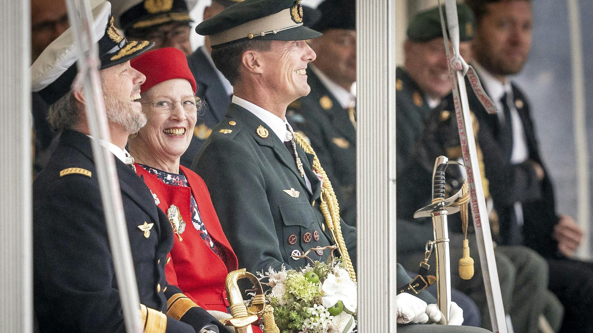 I talen rakte dronning Margrethe ud til hele familien.