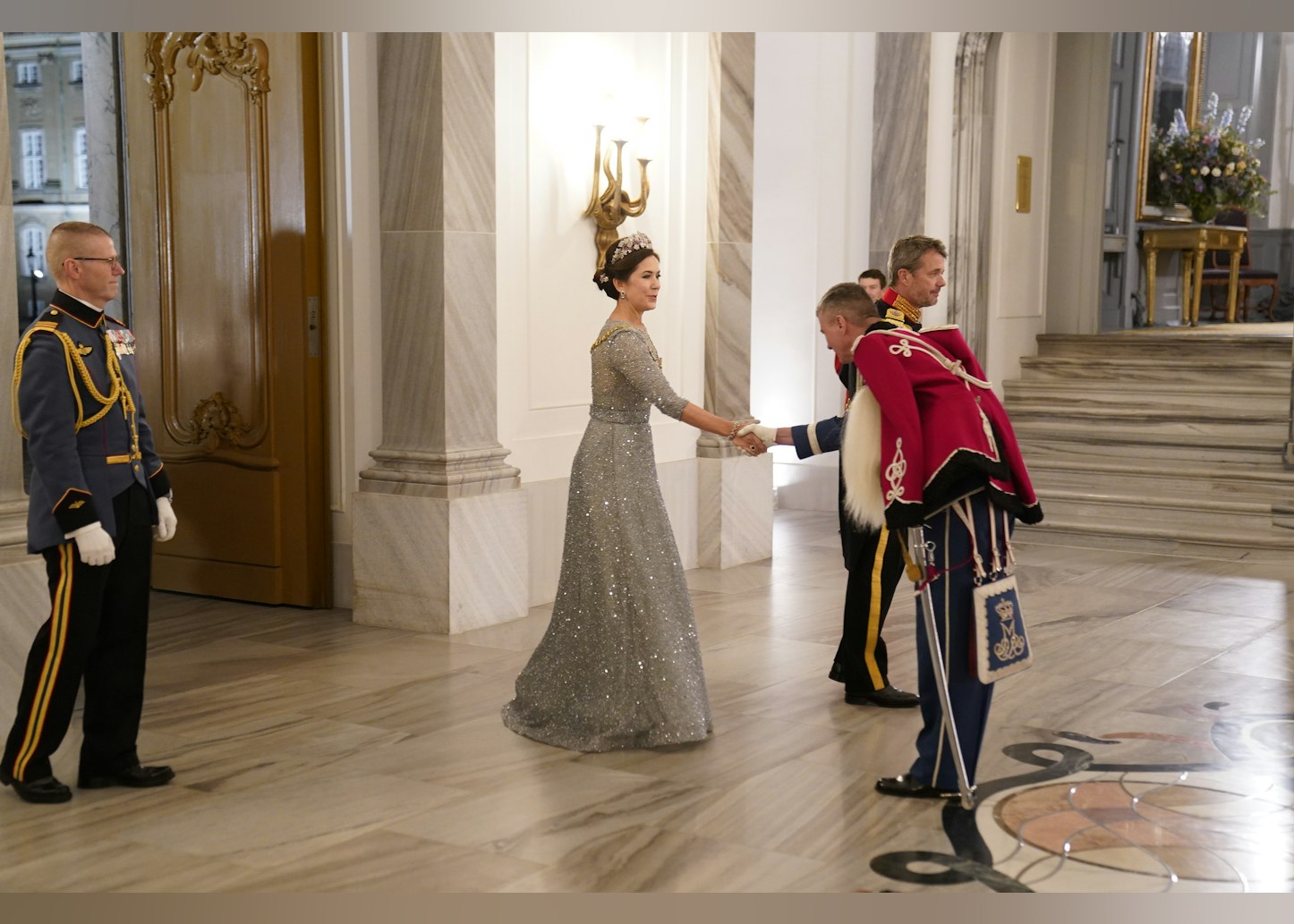 Новогодний Прием в Амалиенборге 1 января 2023 года. ОБНОВЛЯЕТСЯ Новогодний Прием в Амалиенборге 1 января 2023 года. ОБНОВЛЯЕТСЯ