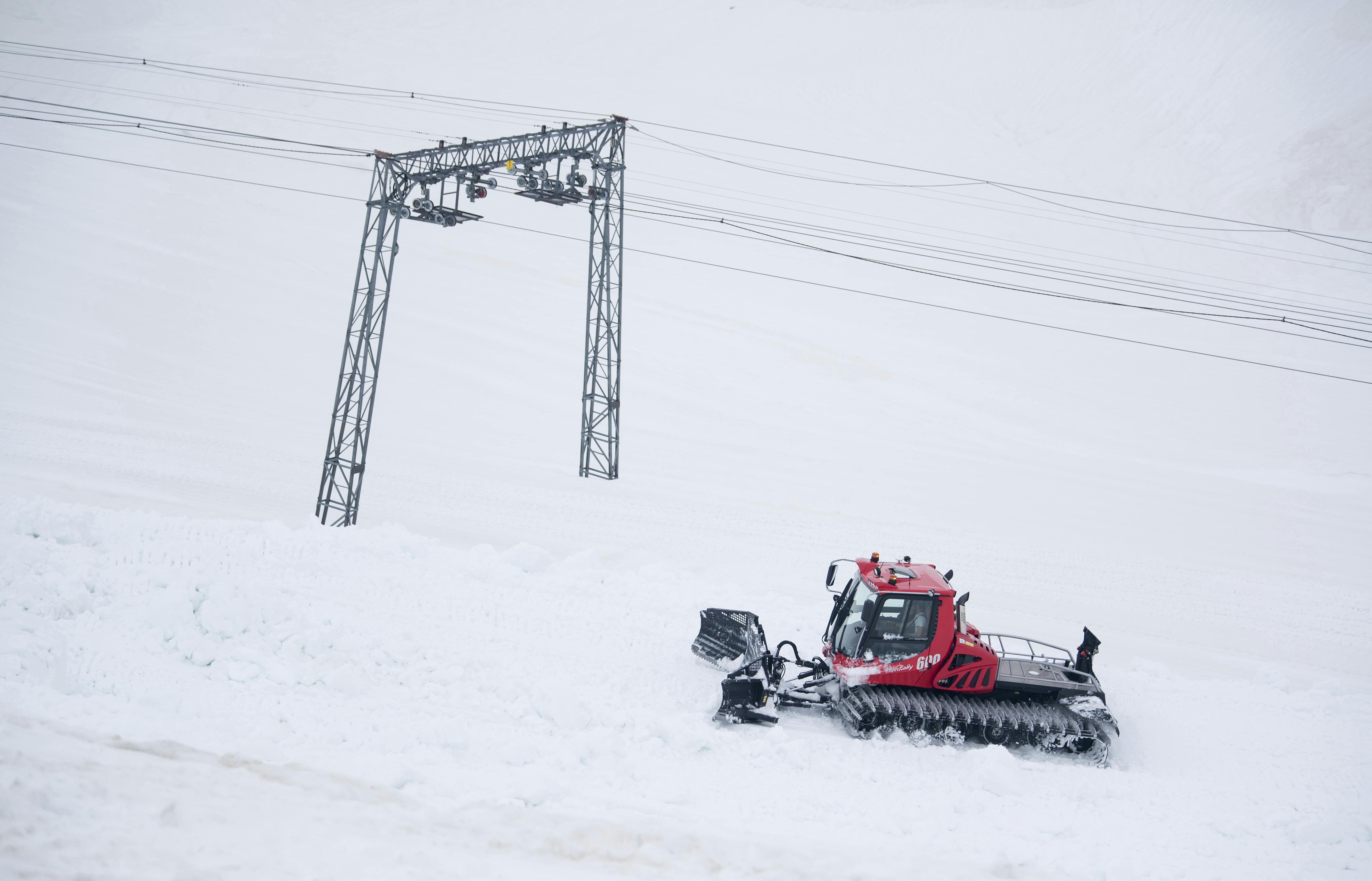 Det er en maskine lig denne, som Jeremy Renner er kommet galt afsted med. 